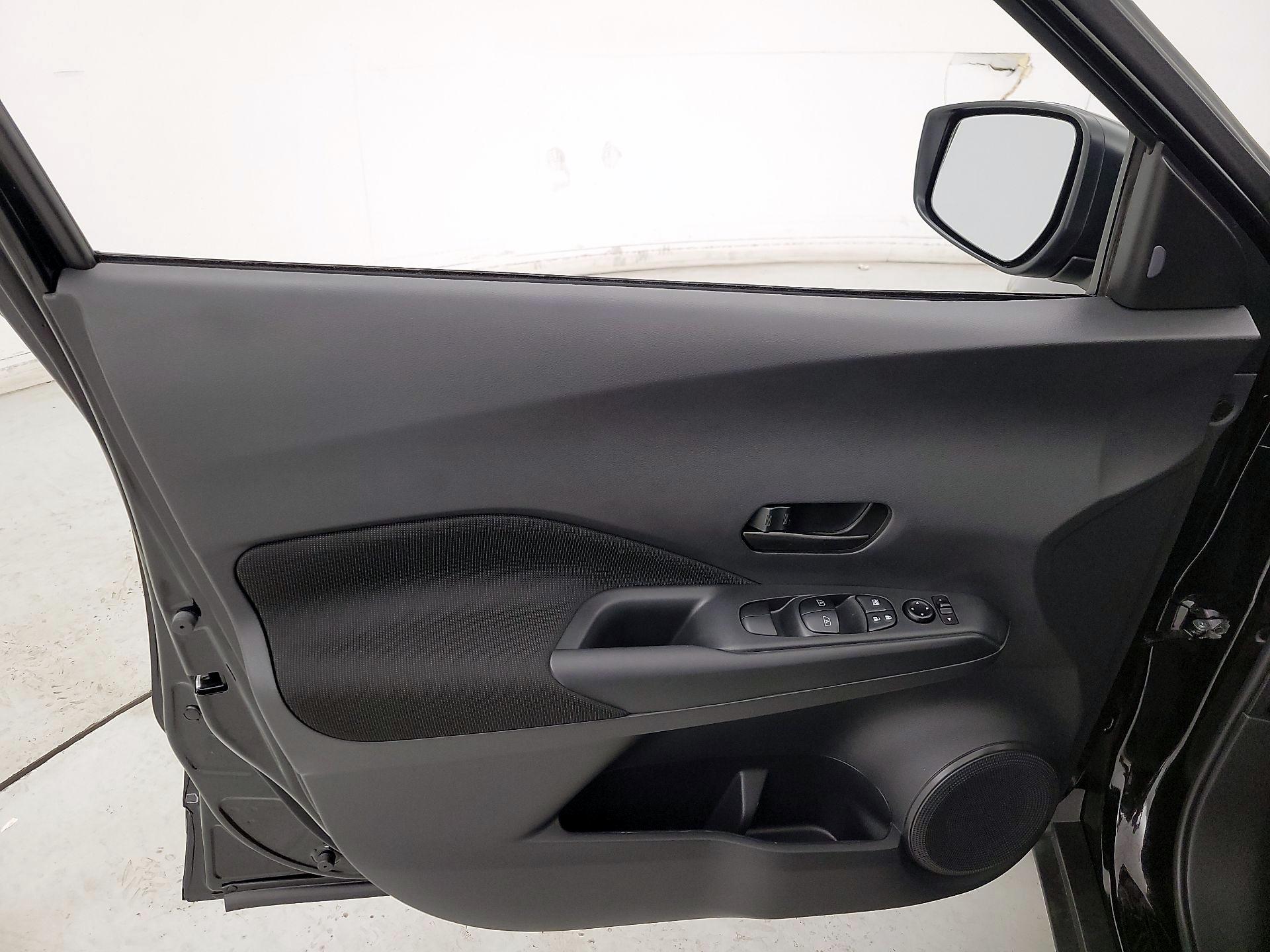 Thumbnail: 2024 Nissan Kicks - 12