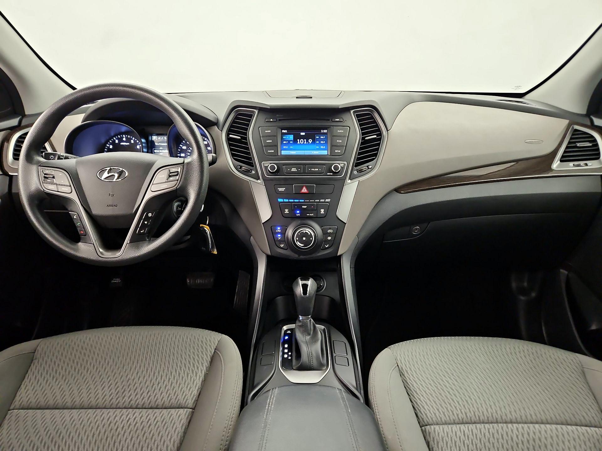 Thumbnail: 2018 Hyundai Santa Fe - 9