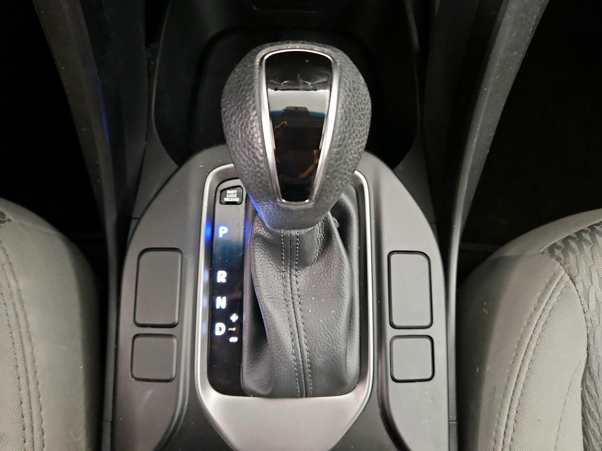 Thumbnail: 2018 Hyundai Santa Fe - 17