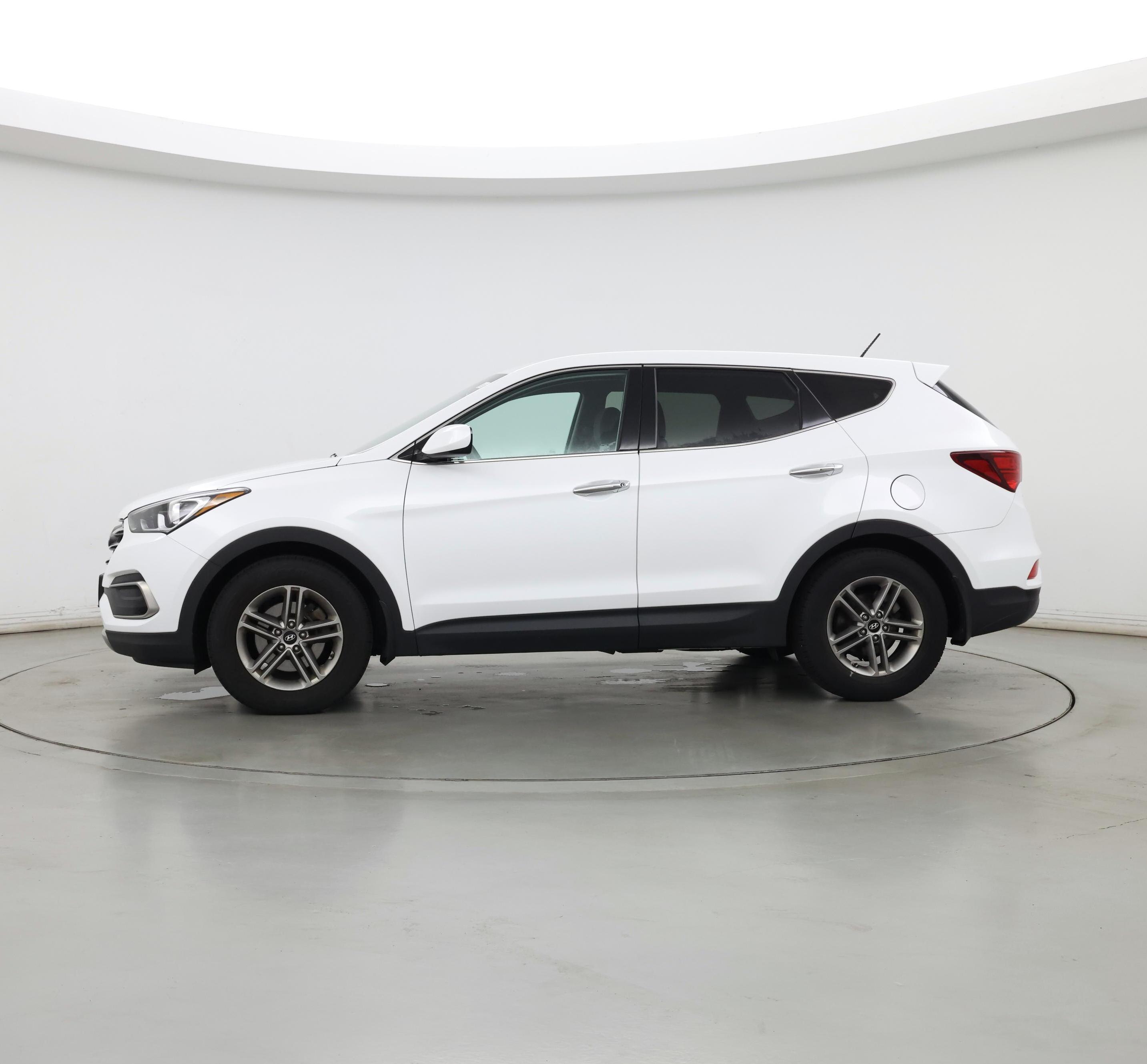 Thumbnail: 2018 Hyundai Santa Fe - 3