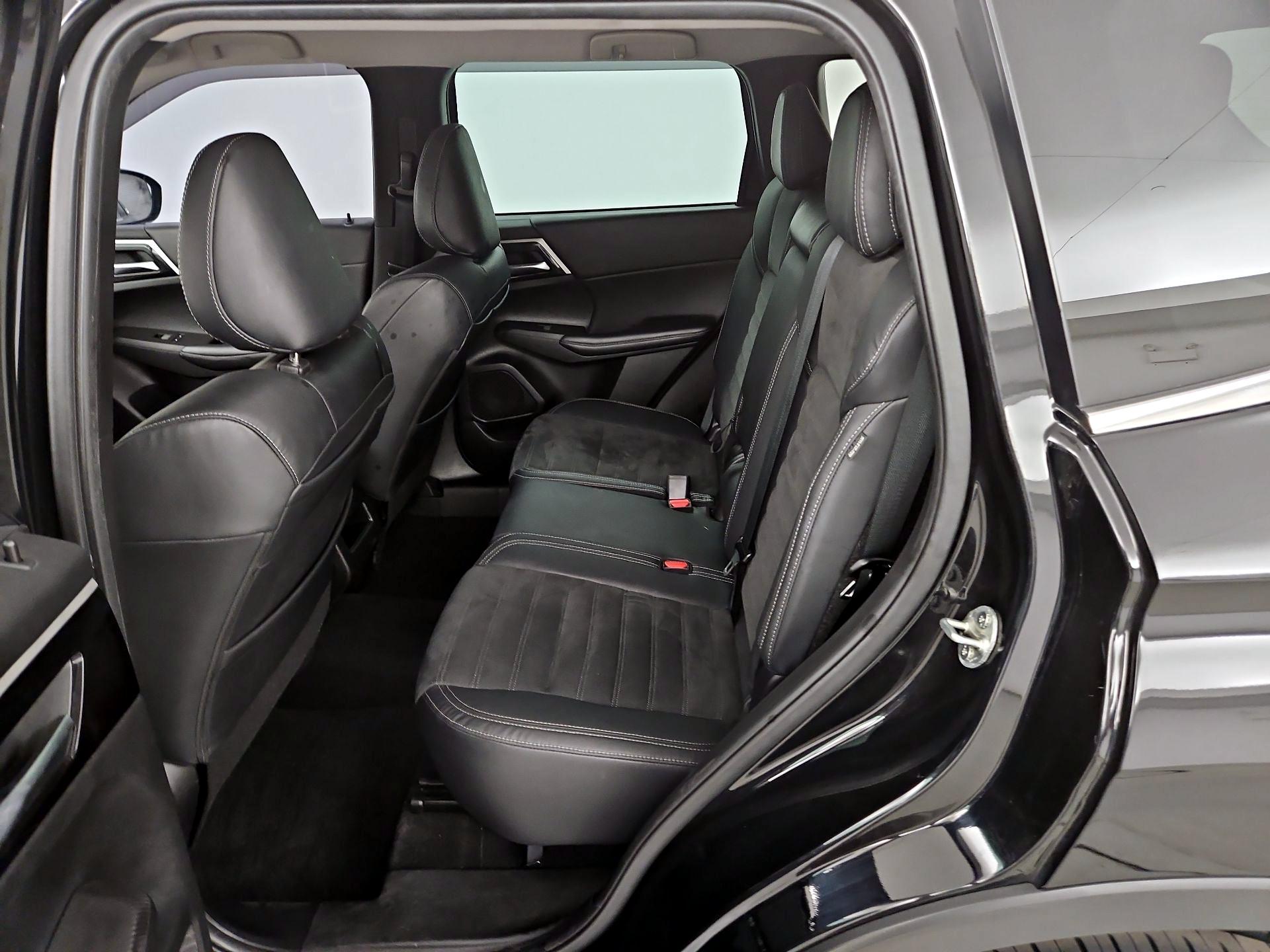 Thumbnail: 2022 Mitsubishi Outlander - 20