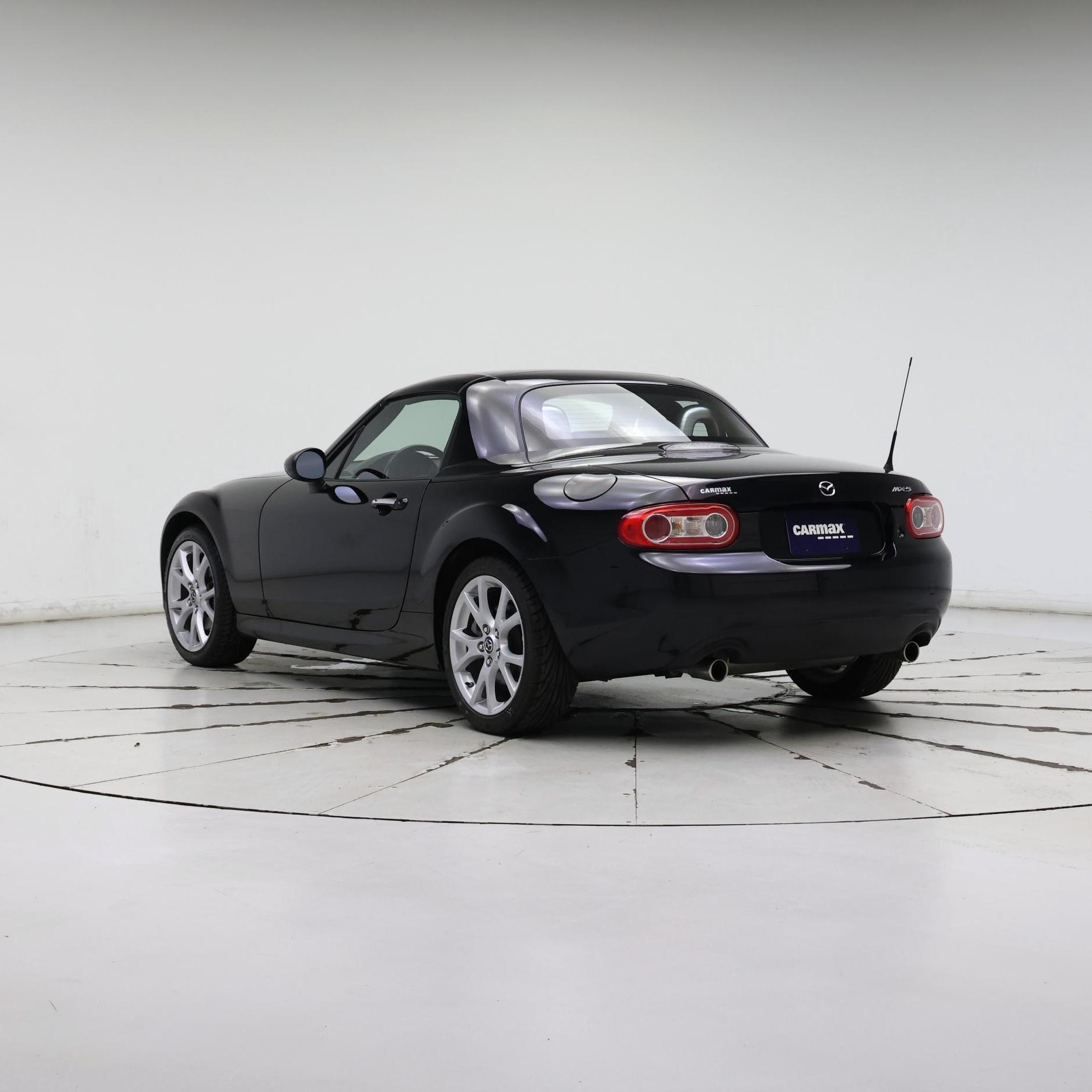 Thumbnail: 2015 Mazda MX-5 Miata - 2
