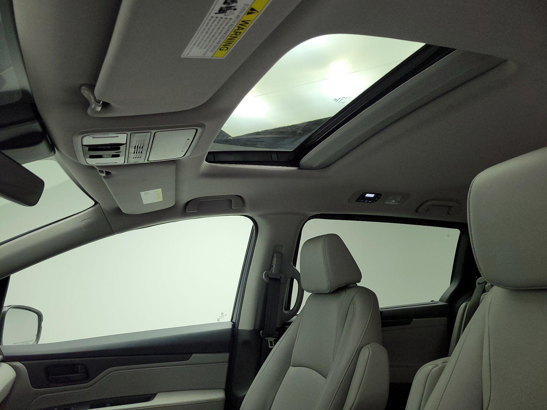 Thumbnail: 2020 Honda Odyssey - 19