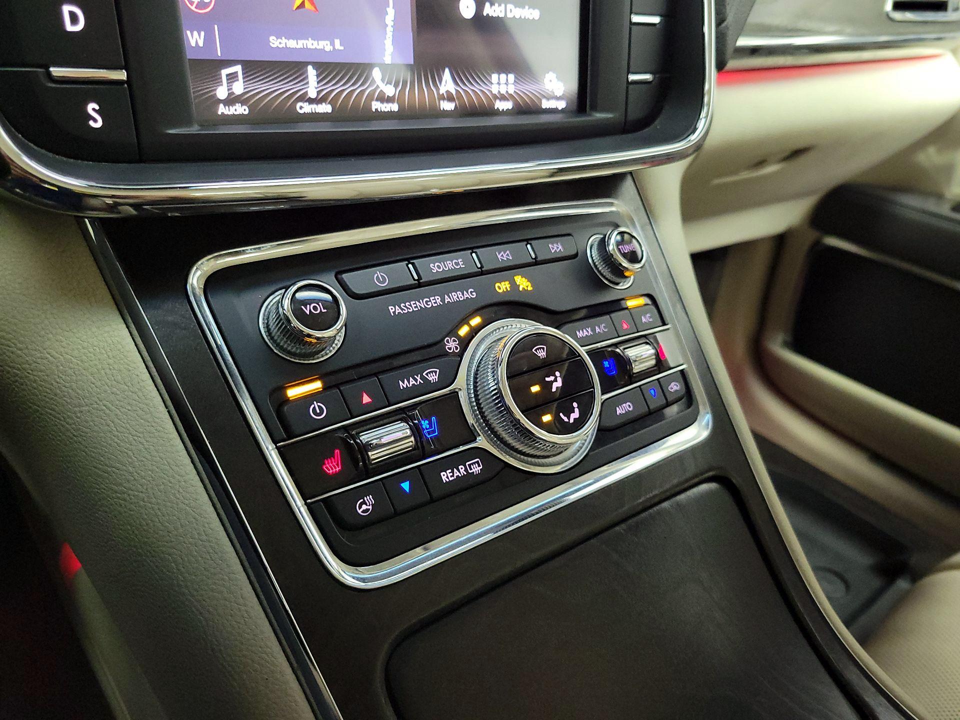 Thumbnail: 2019 Lincoln Continental - 17