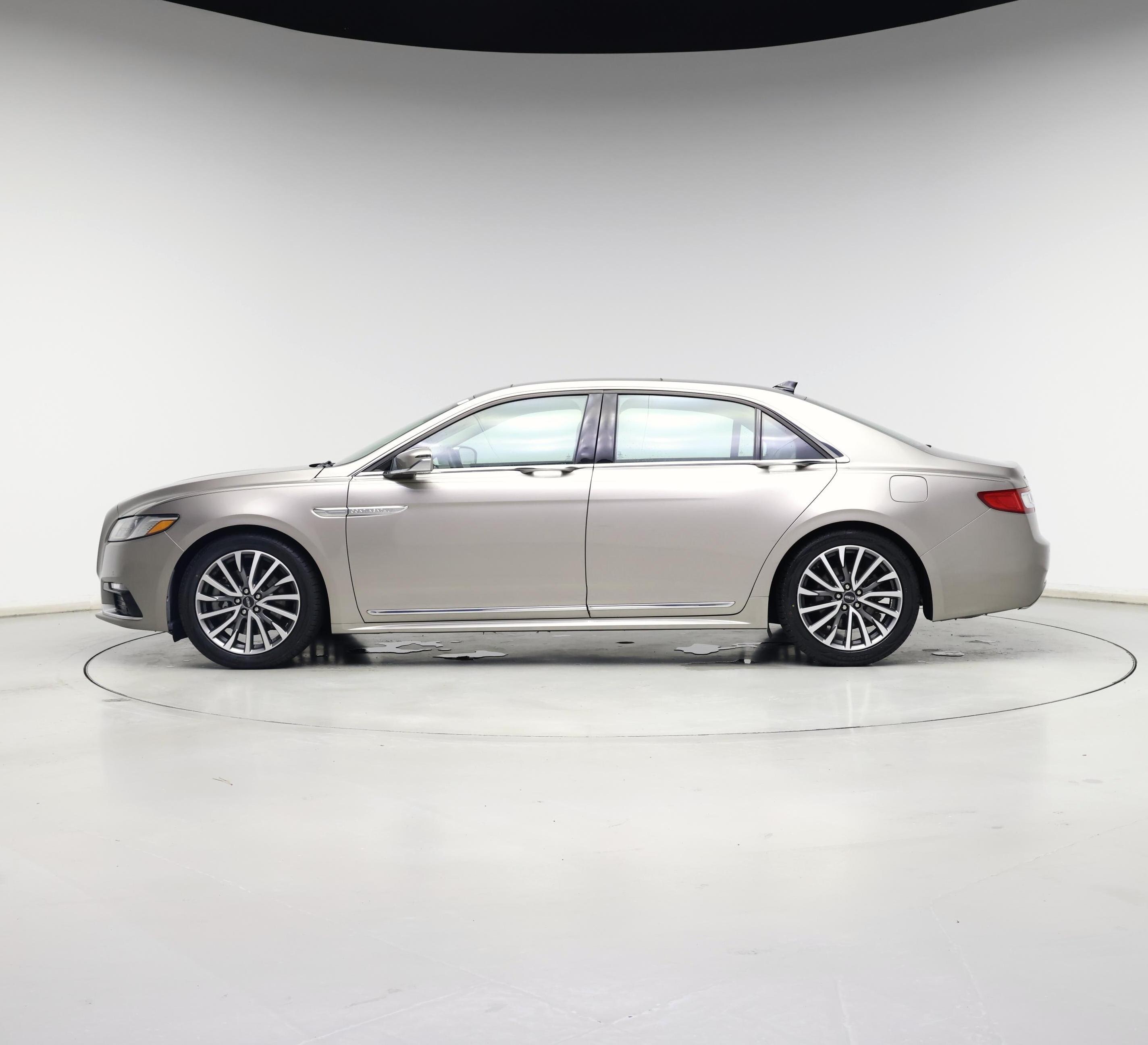 Thumbnail: 2019 Lincoln Continental - 3