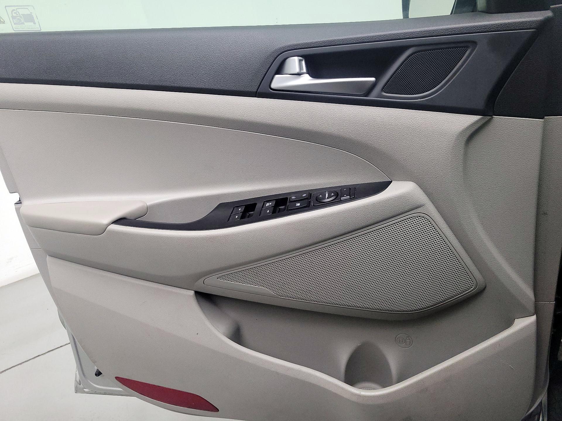 Thumbnail: 2021 Hyundai Tucson - 12