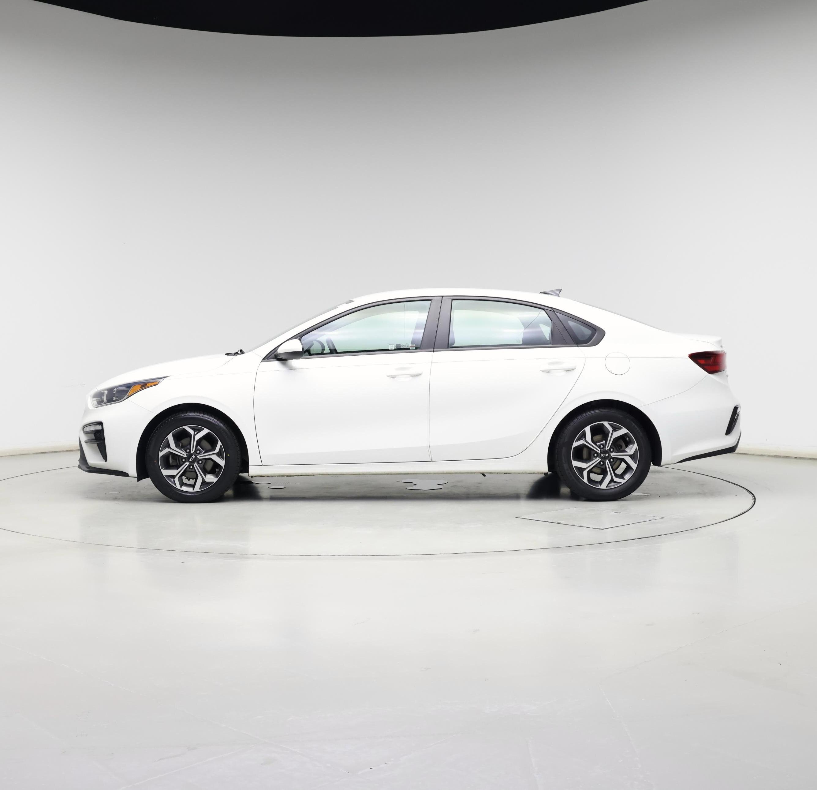 Thumbnail: 2020 Kia Forte - 3