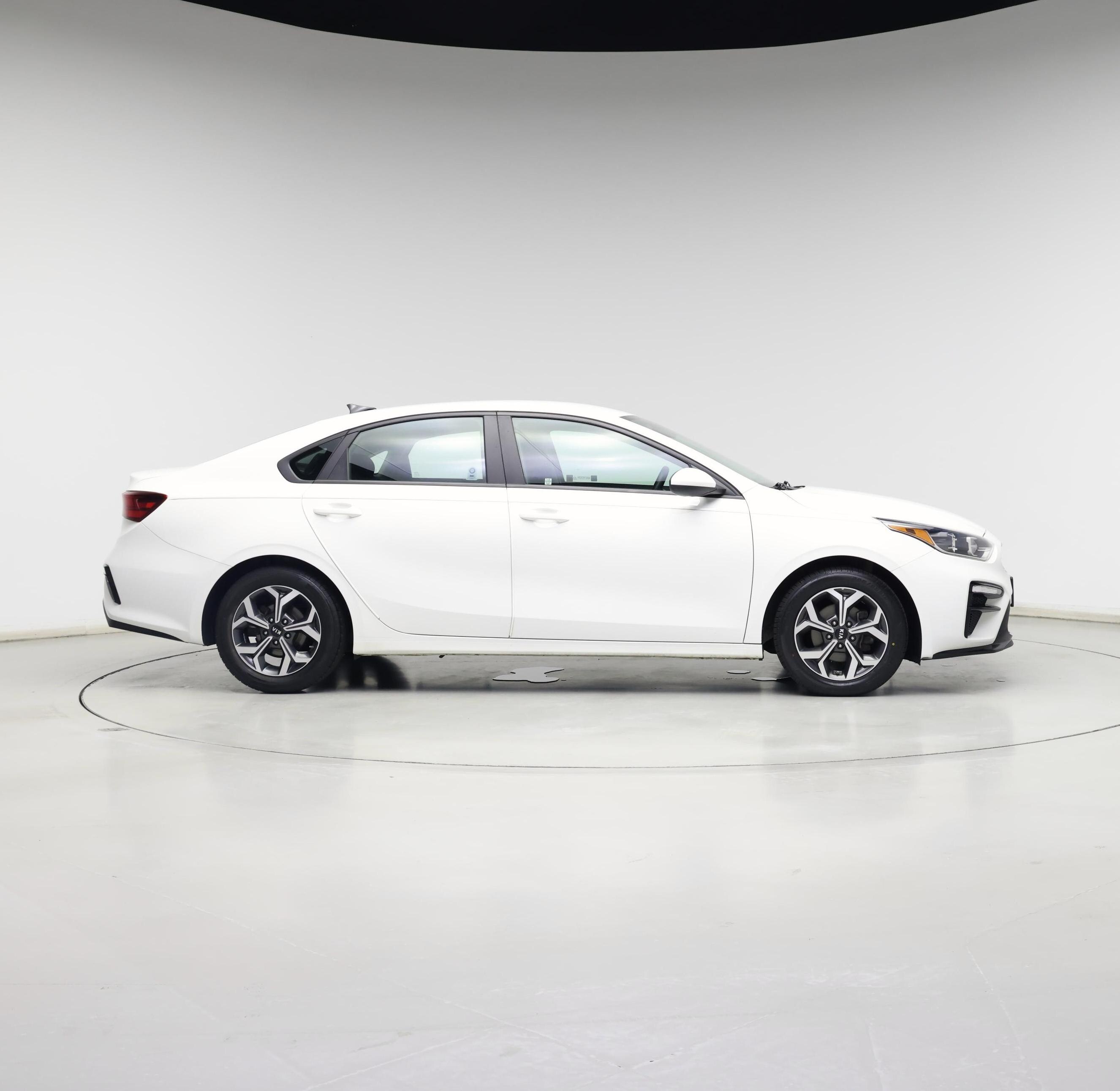Thumbnail: 2020 Kia Forte - 7
