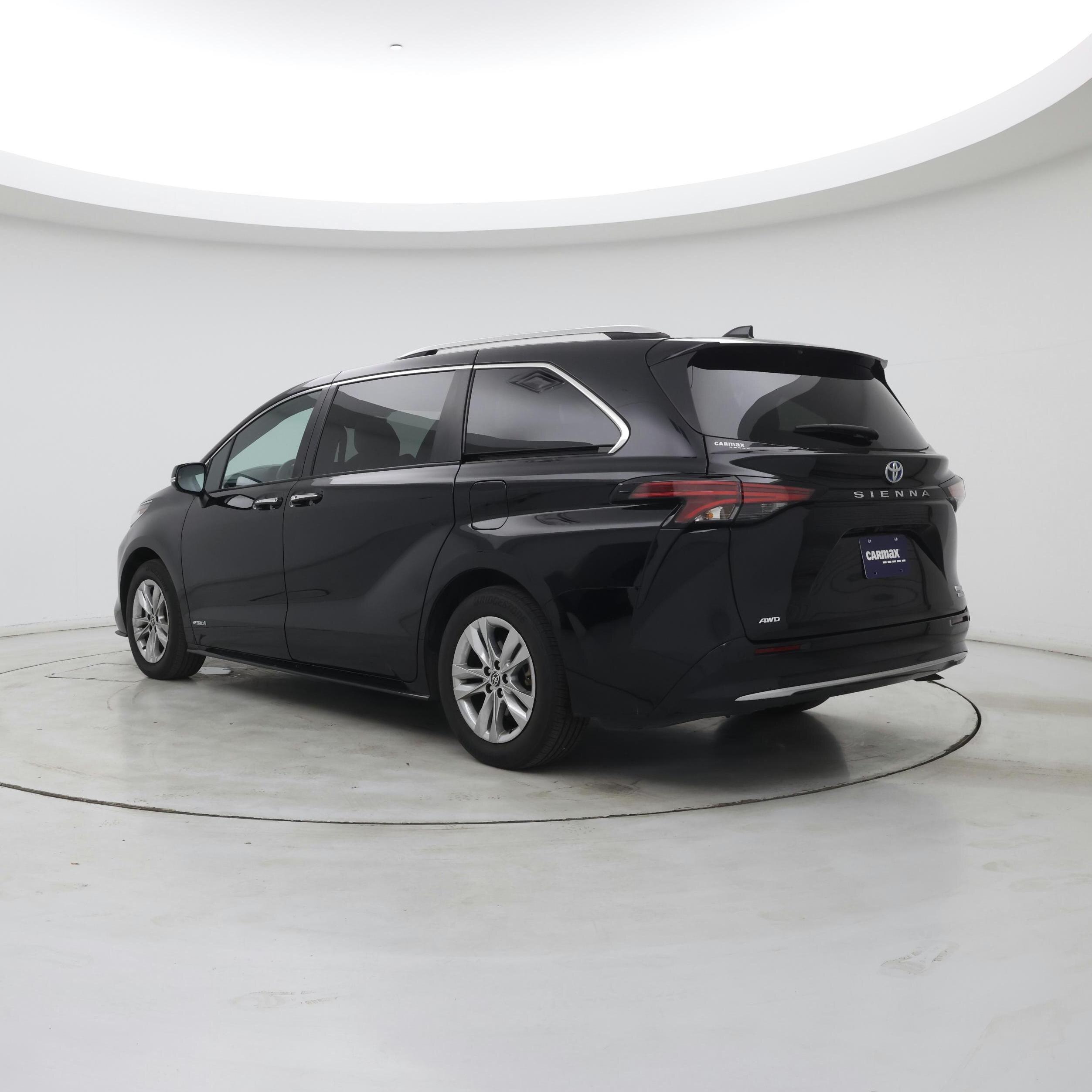 Thumbnail: 2021 Toyota Sienna - 2
