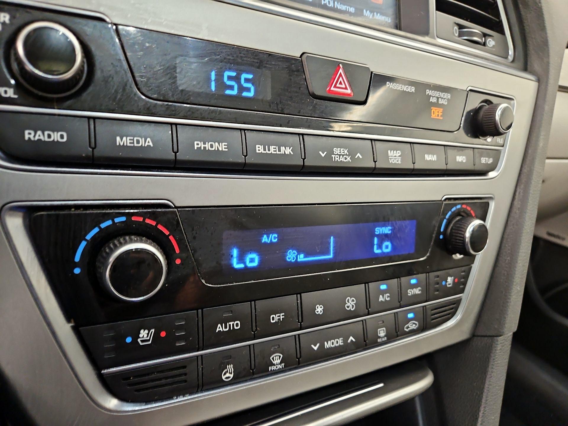 Thumbnail: 2015 Hyundai Sonata - 17