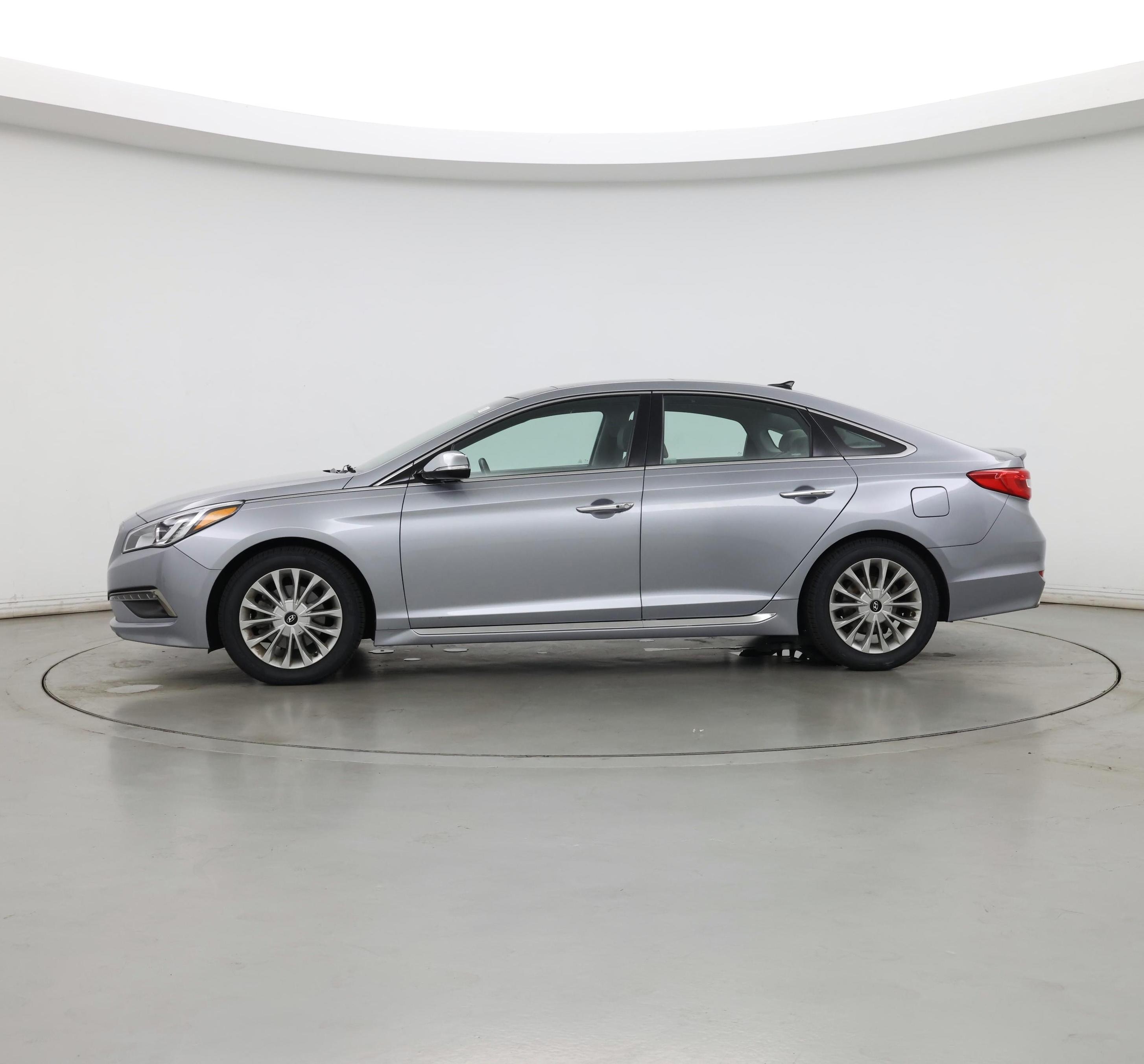 Thumbnail: 2015 Hyundai Sonata - 3