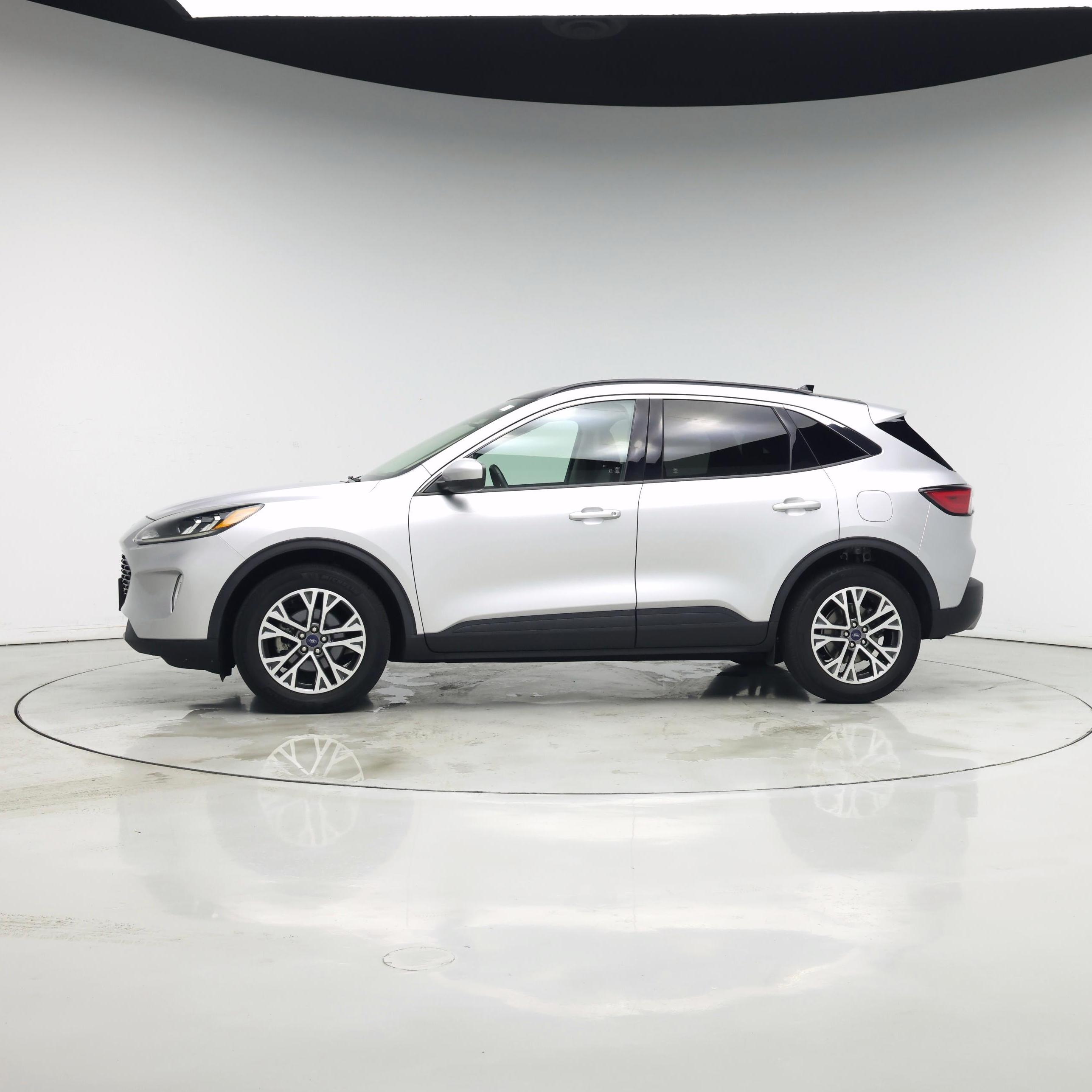 Thumbnail: 2020 Ford Escape - 3