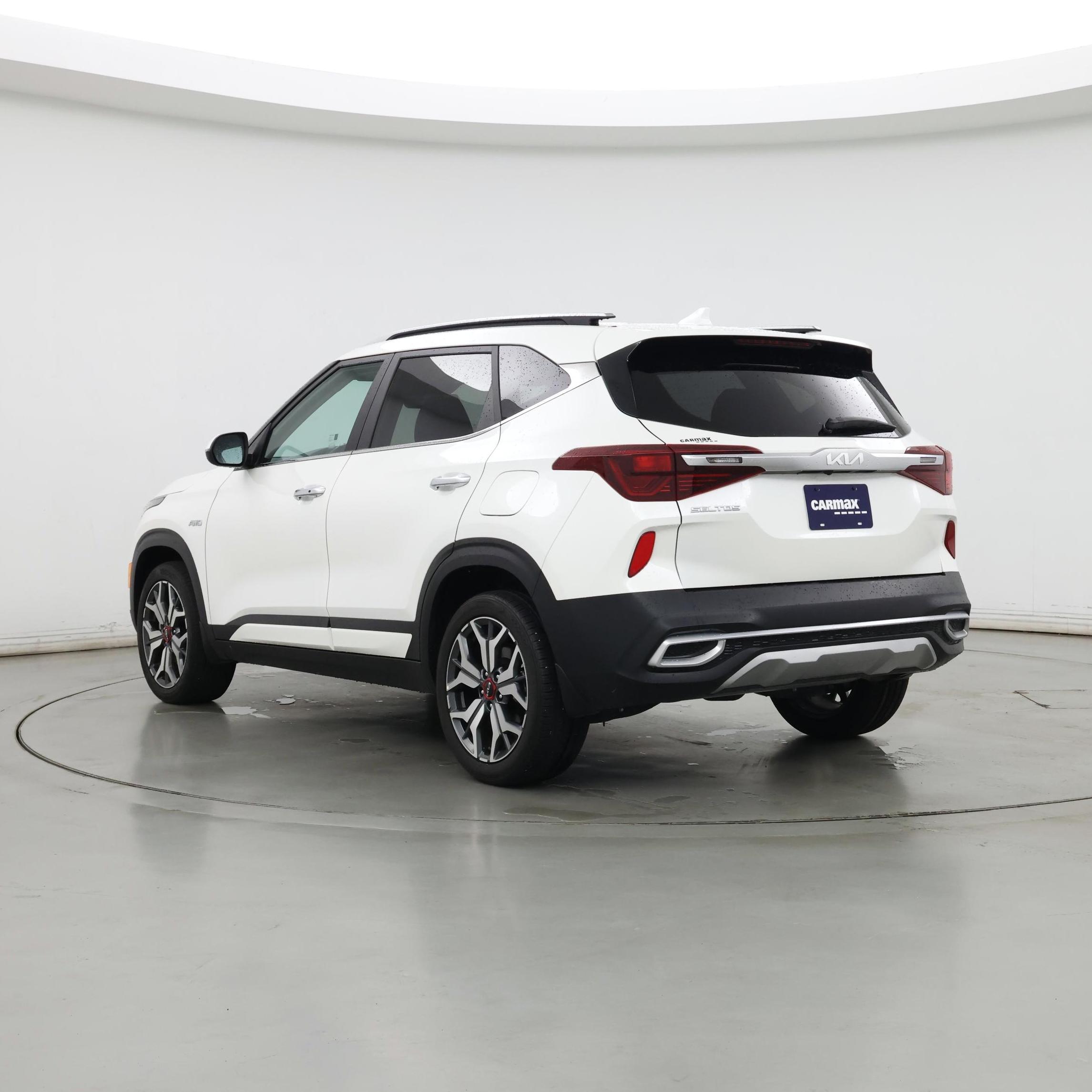 Thumbnail: 2023 Kia Seltos - 2