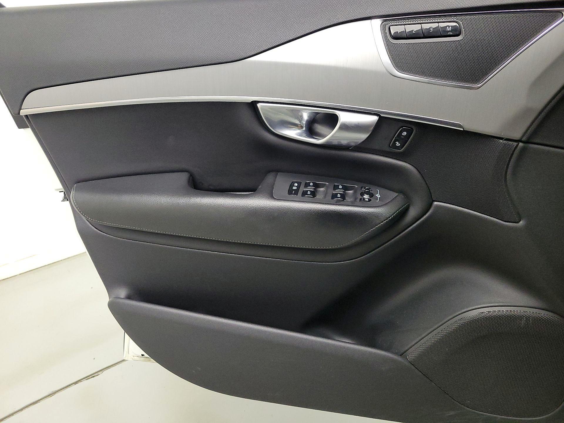 Thumbnail: 2021 Volvo XC90 - 12
