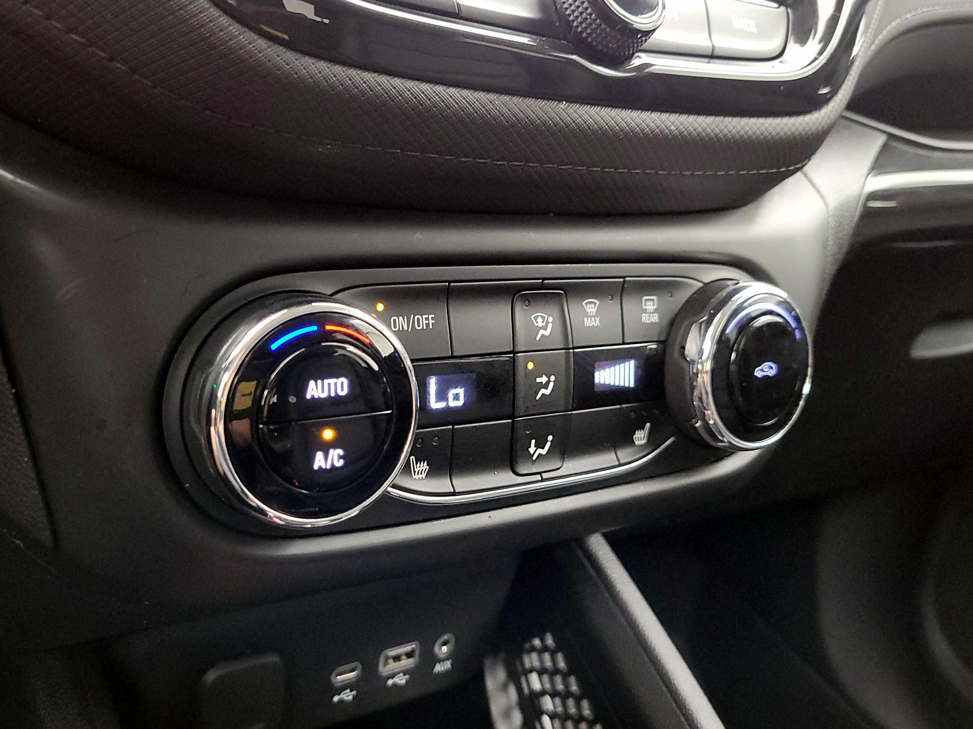 Thumbnail: 2021 Chevrolet TrailBlazer - 16