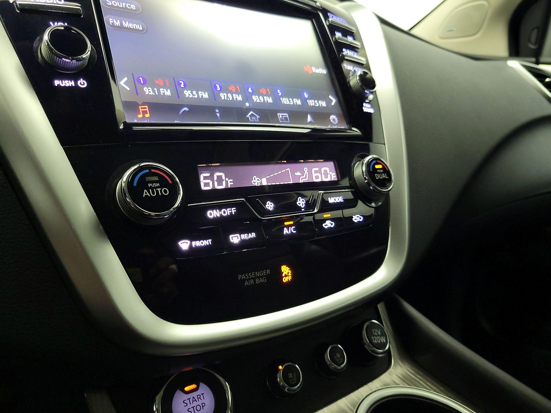 Thumbnail: 2017 Nissan Murano - 17