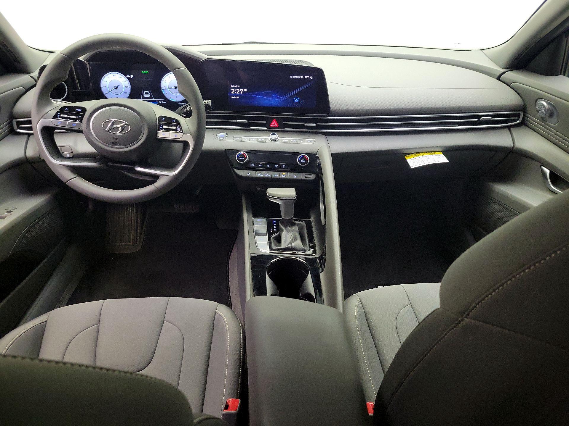Thumbnail: 2023 Hyundai Elantra - 9