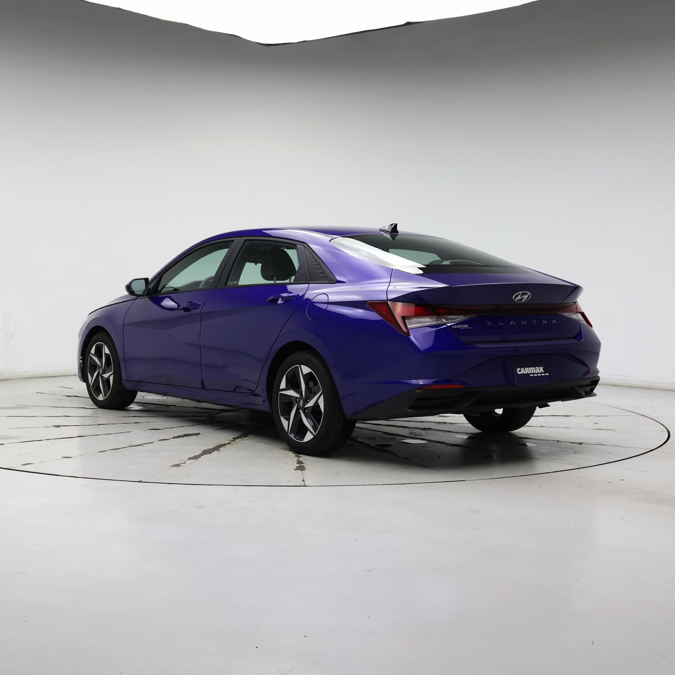 Thumbnail: 2023 Hyundai Elantra - 2