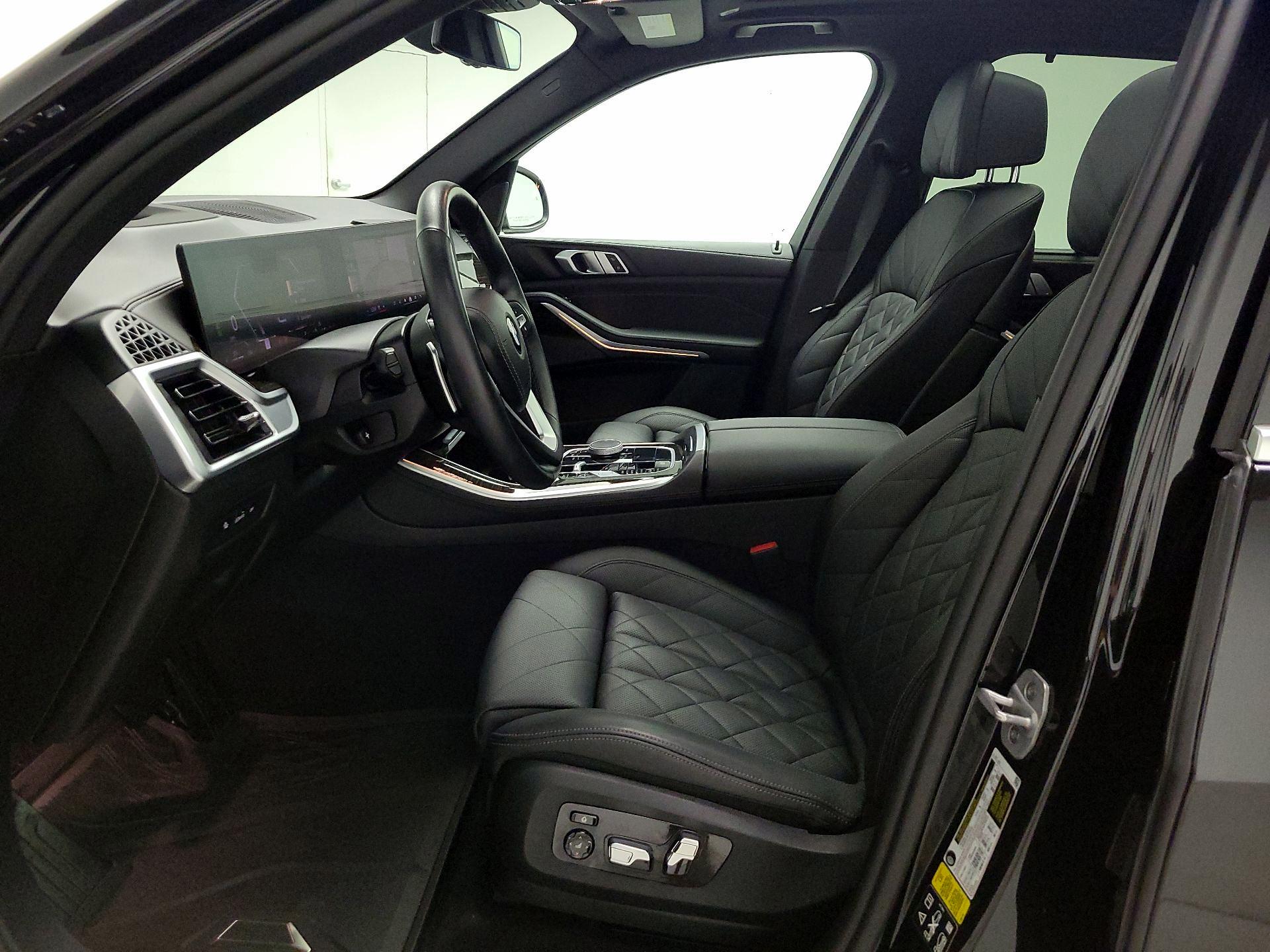 Thumbnail: 2024 BMW X5 - 11