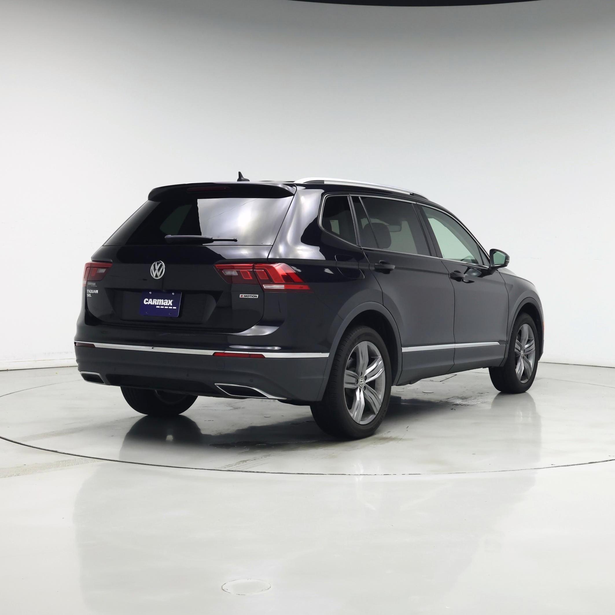Thumbnail: 2020 Volkswagen Tiguan - 8