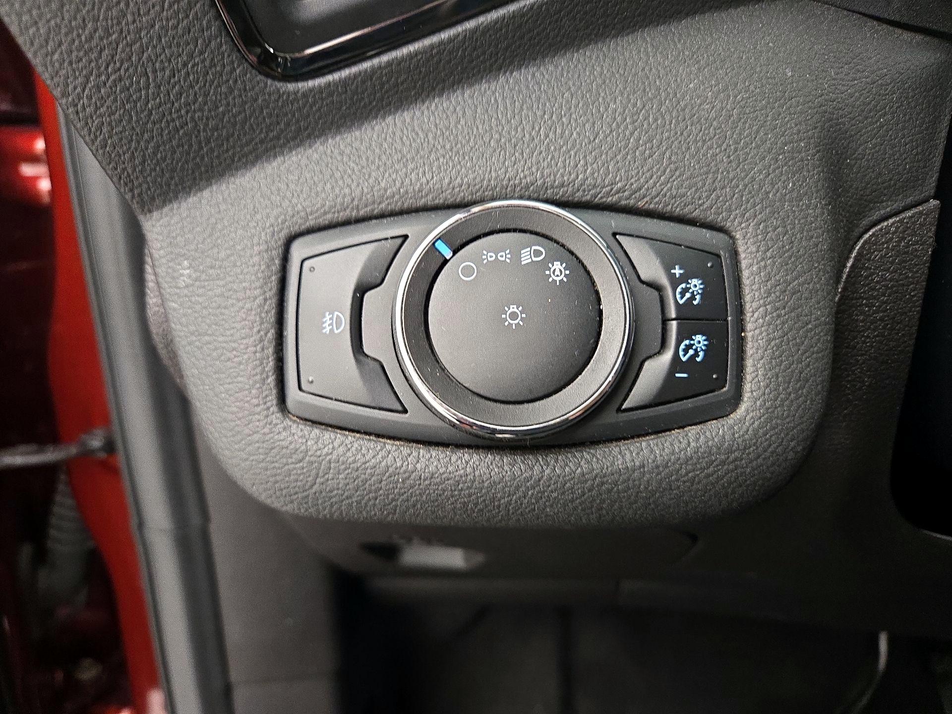 Thumbnail: 2014 Ford Escape - 13