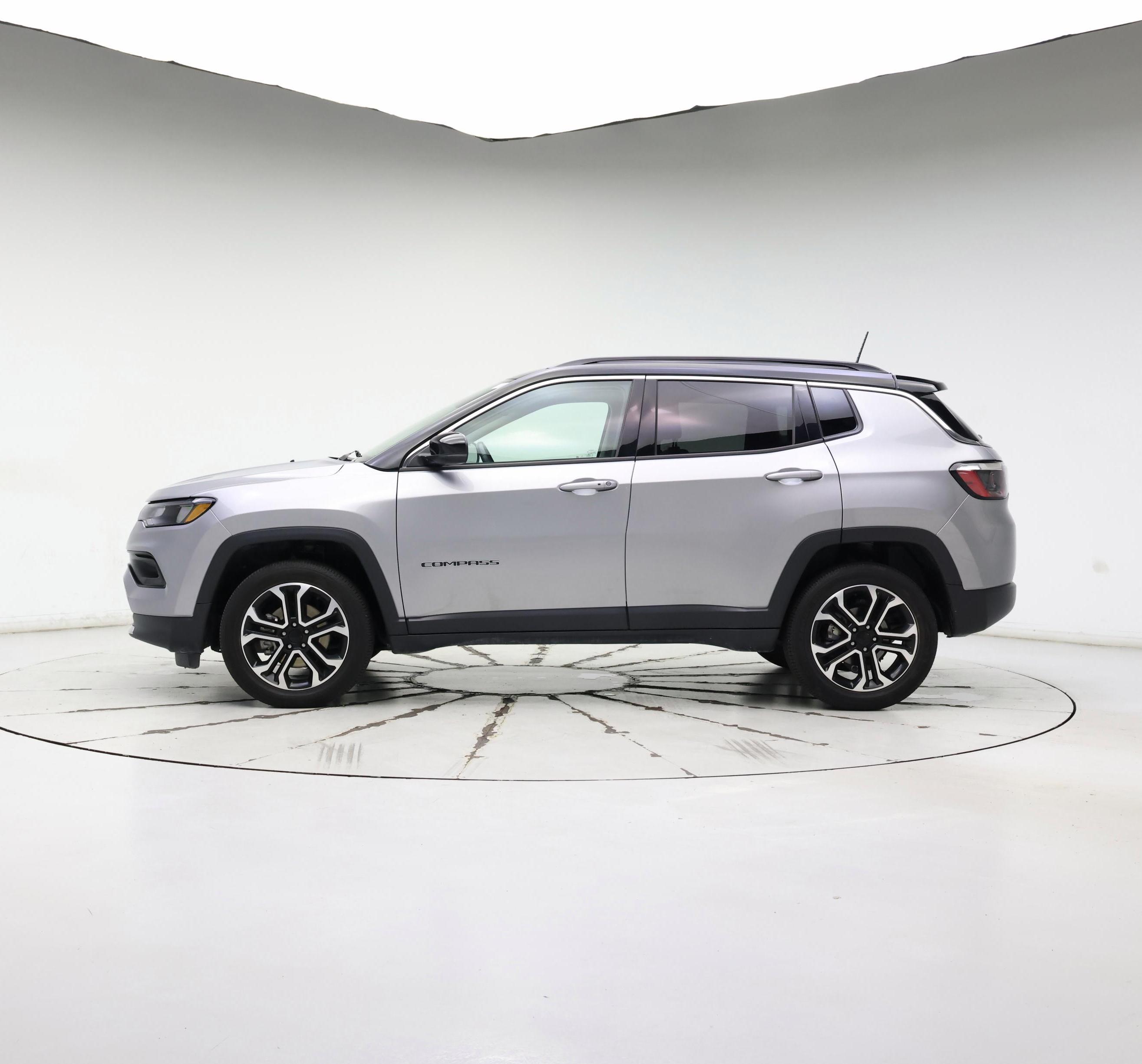 Thumbnail: 2022 Jeep Compass - 3
