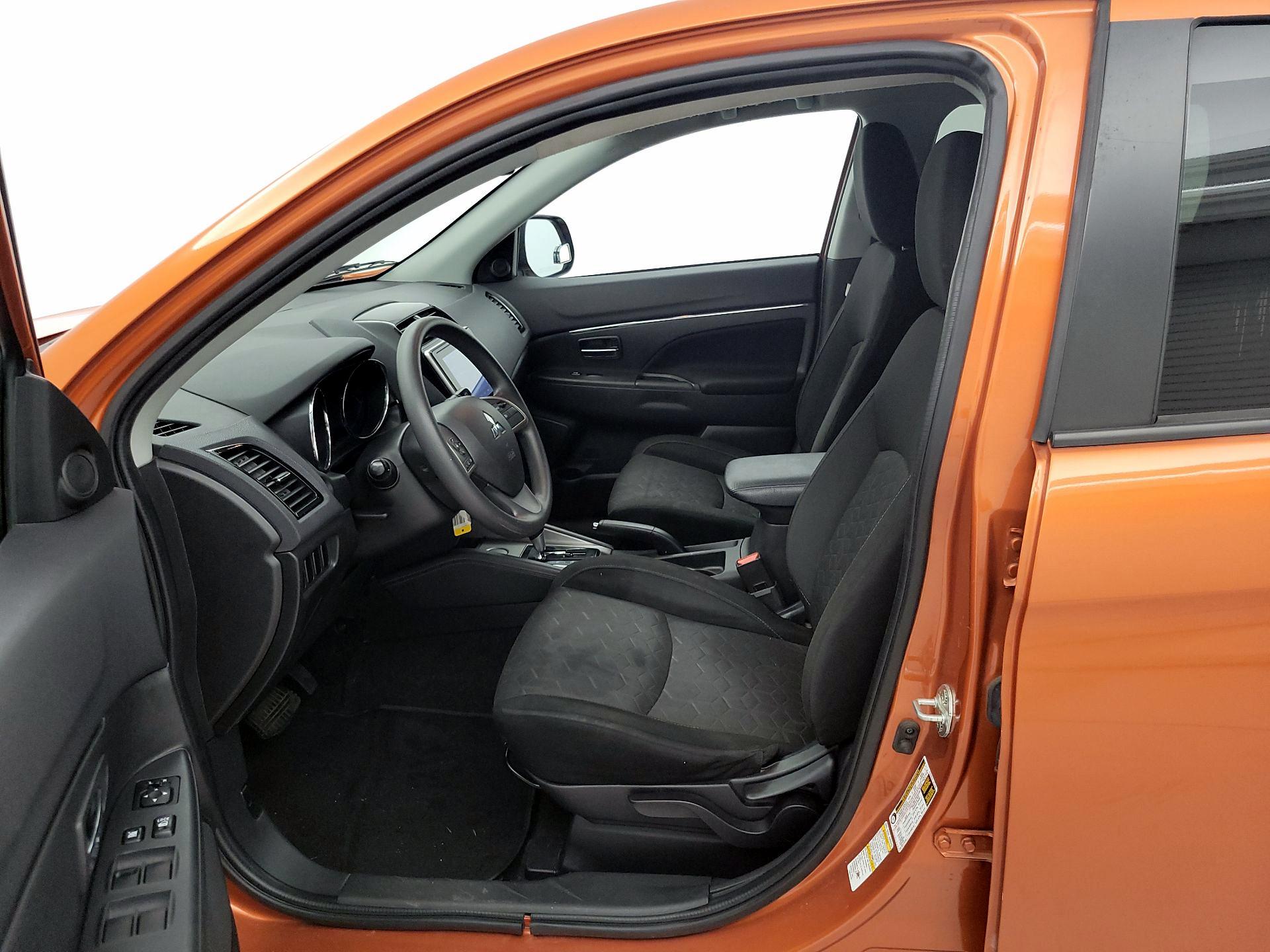 Thumbnail: 2020 Mitsubishi Outlander Sport - 11
