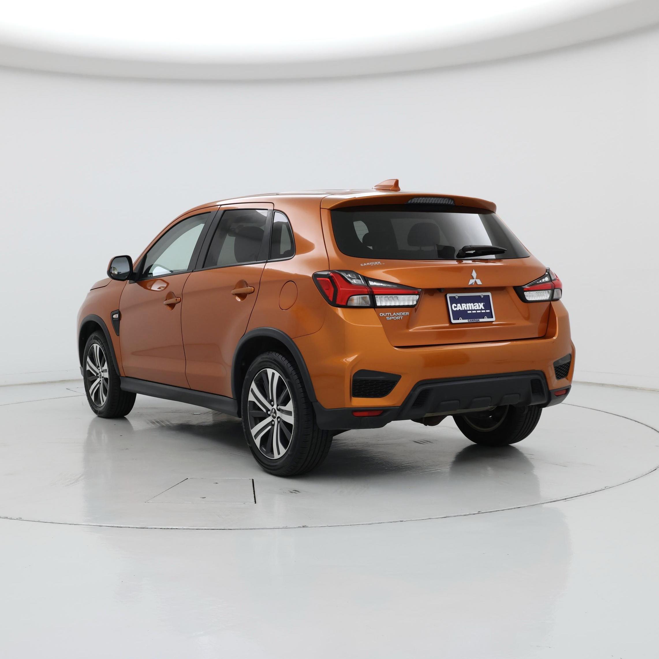 Thumbnail: 2020 Mitsubishi Outlander Sport - 2