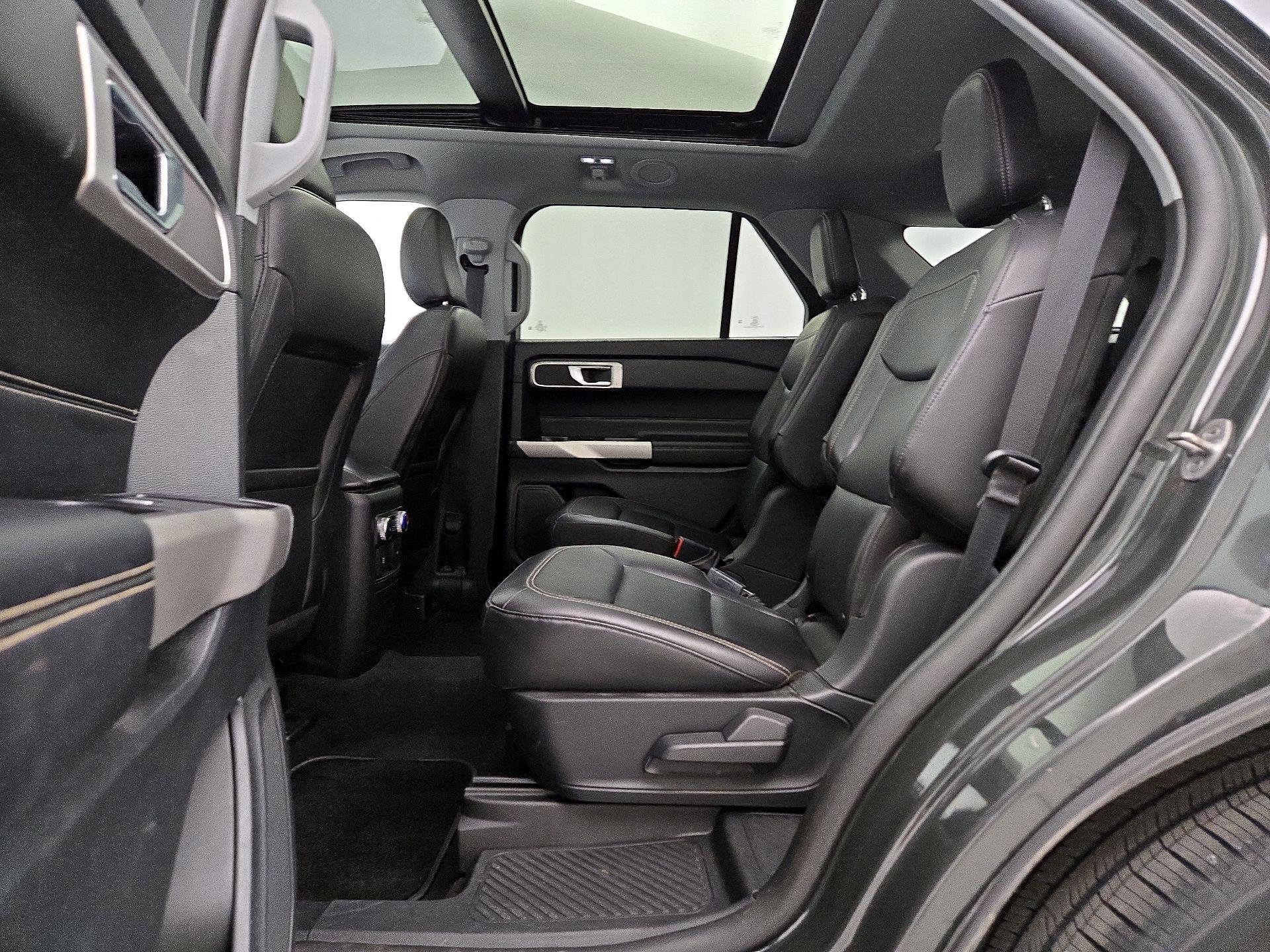 Thumbnail: 2022 Ford Explorer - 20