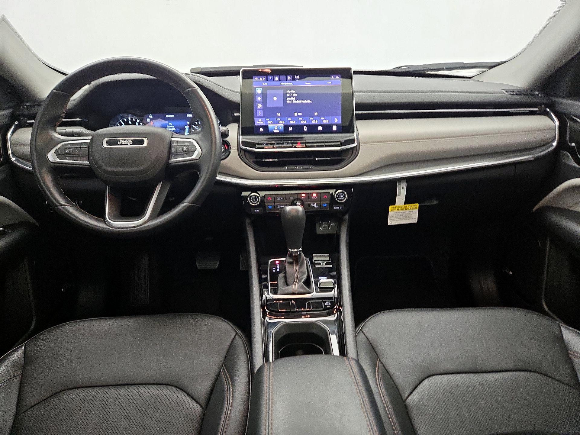 Thumbnail: 2022 Jeep Compass - 9