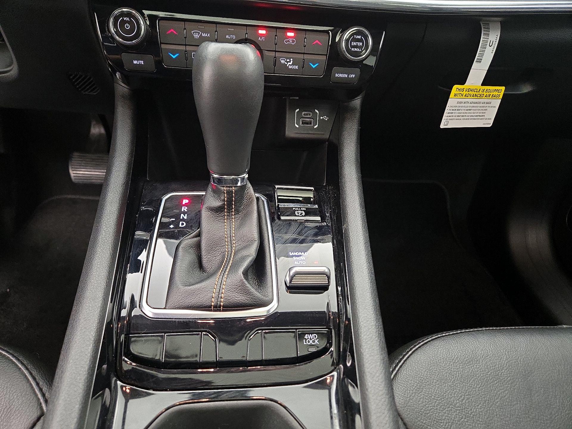 Thumbnail: 2022 Jeep Compass - 17