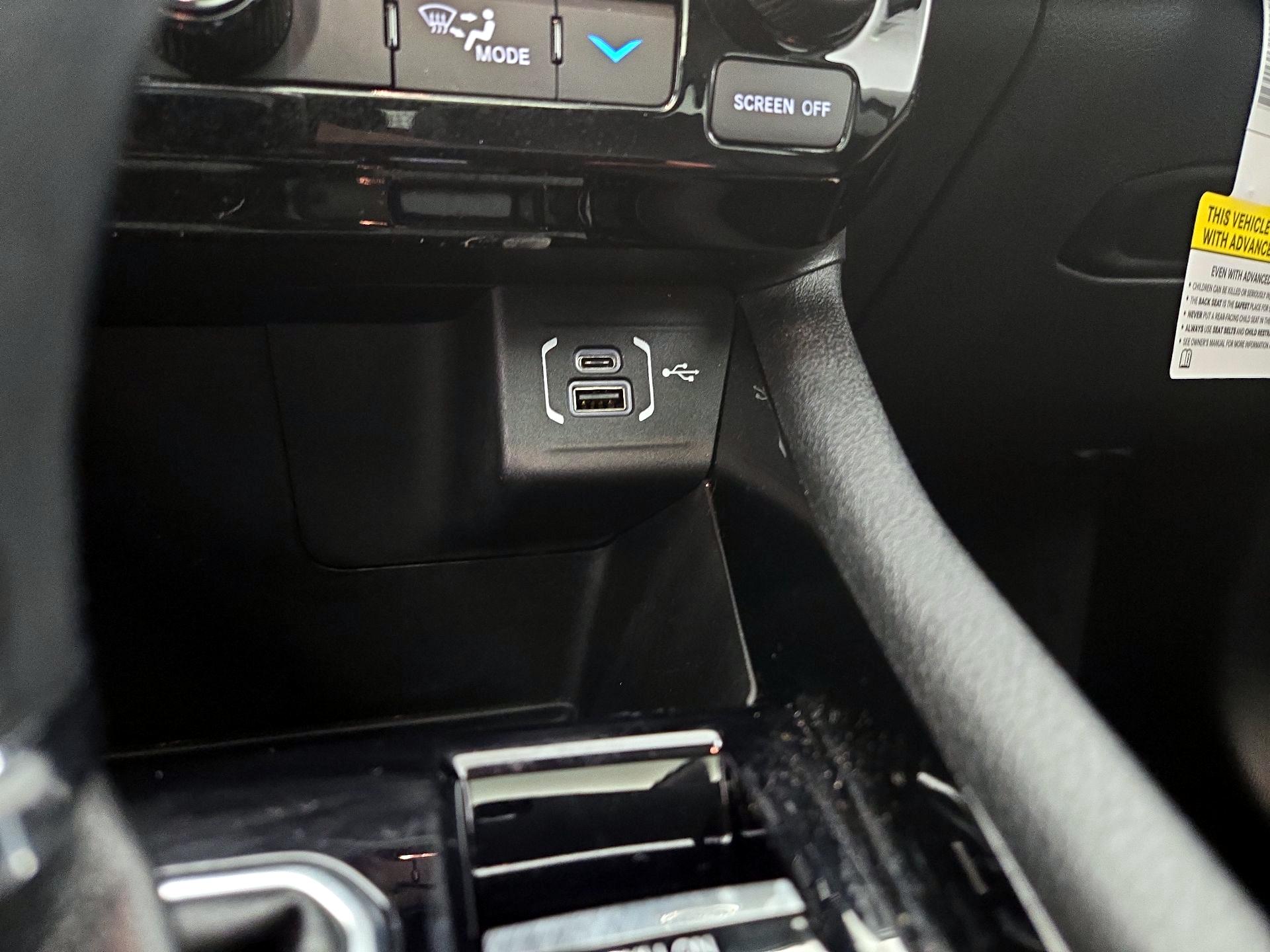 Thumbnail: 2022 Jeep Compass - 18