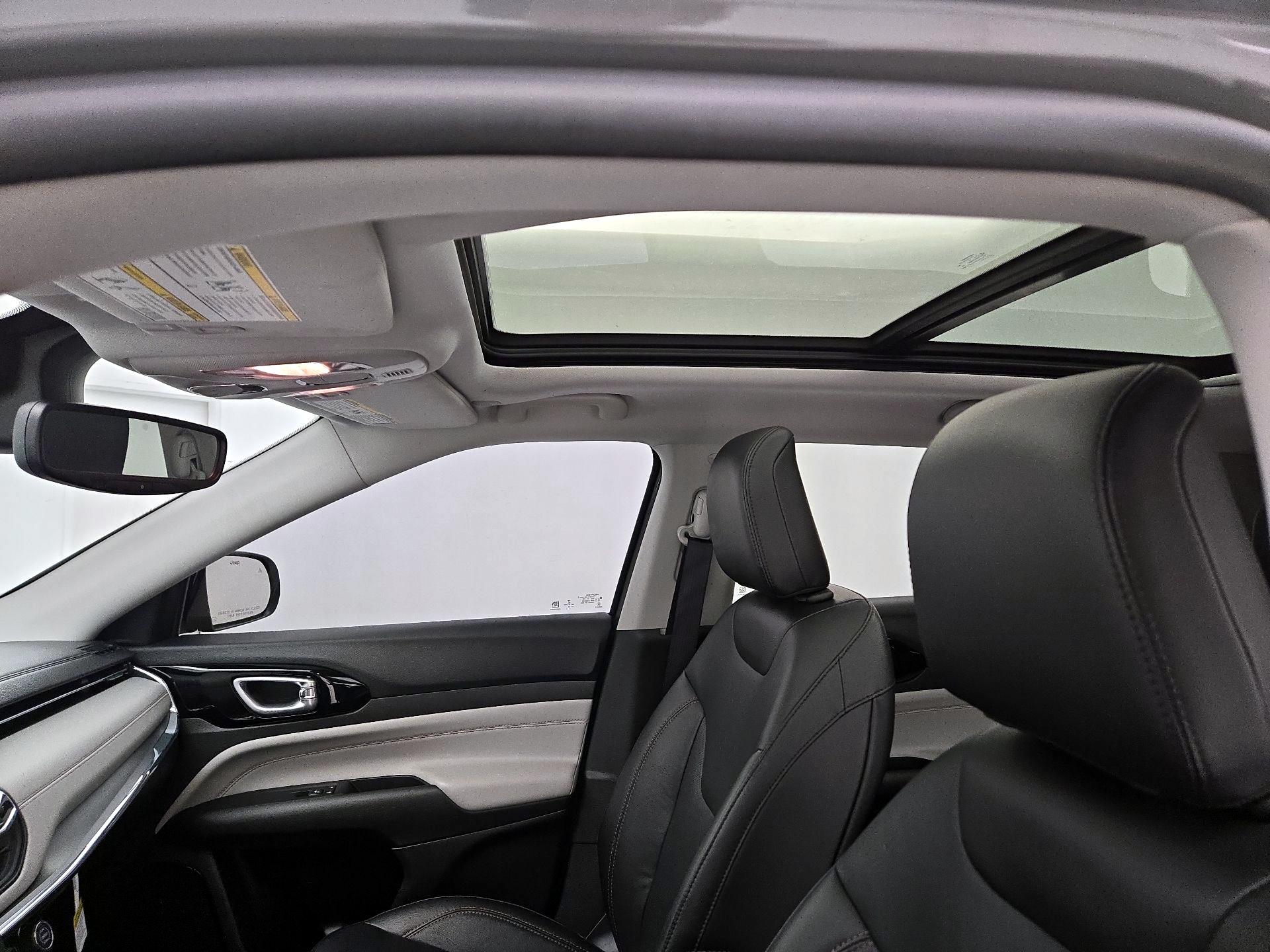 Thumbnail: 2022 Jeep Compass - 19