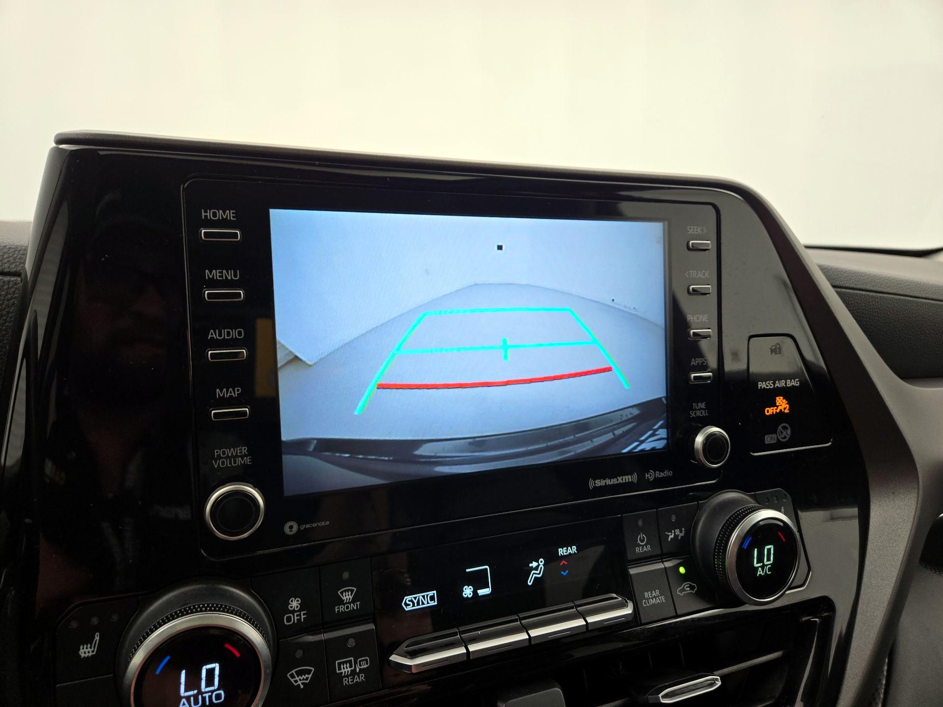 Thumbnail: 2020 Toyota Highlander - 14