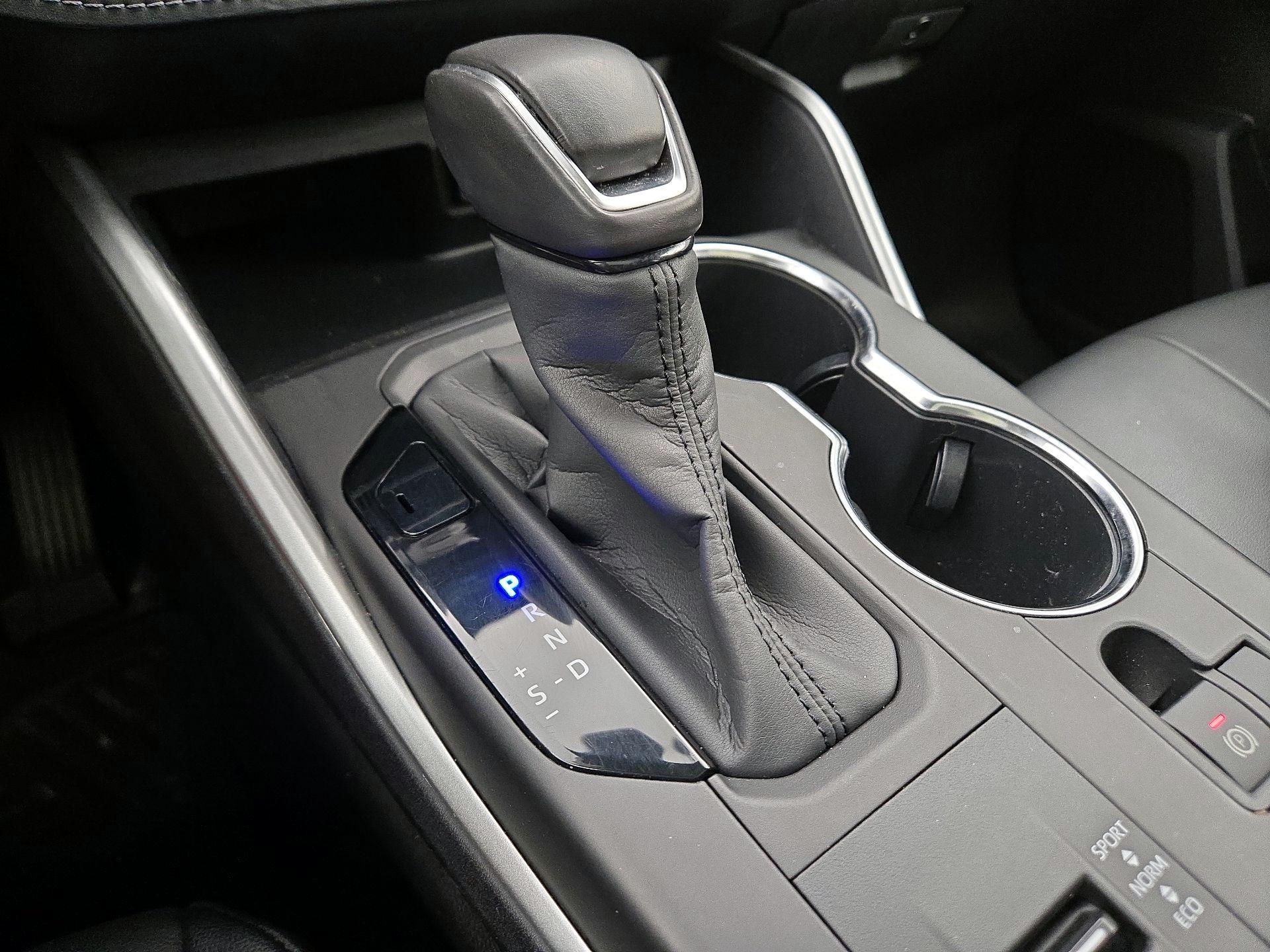 Thumbnail: 2020 Toyota Highlander - 17