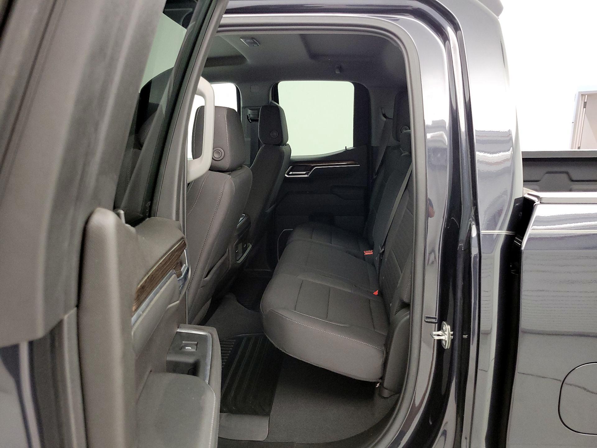 Thumbnail: 2023 Chevrolet Silverado 1500 - 19