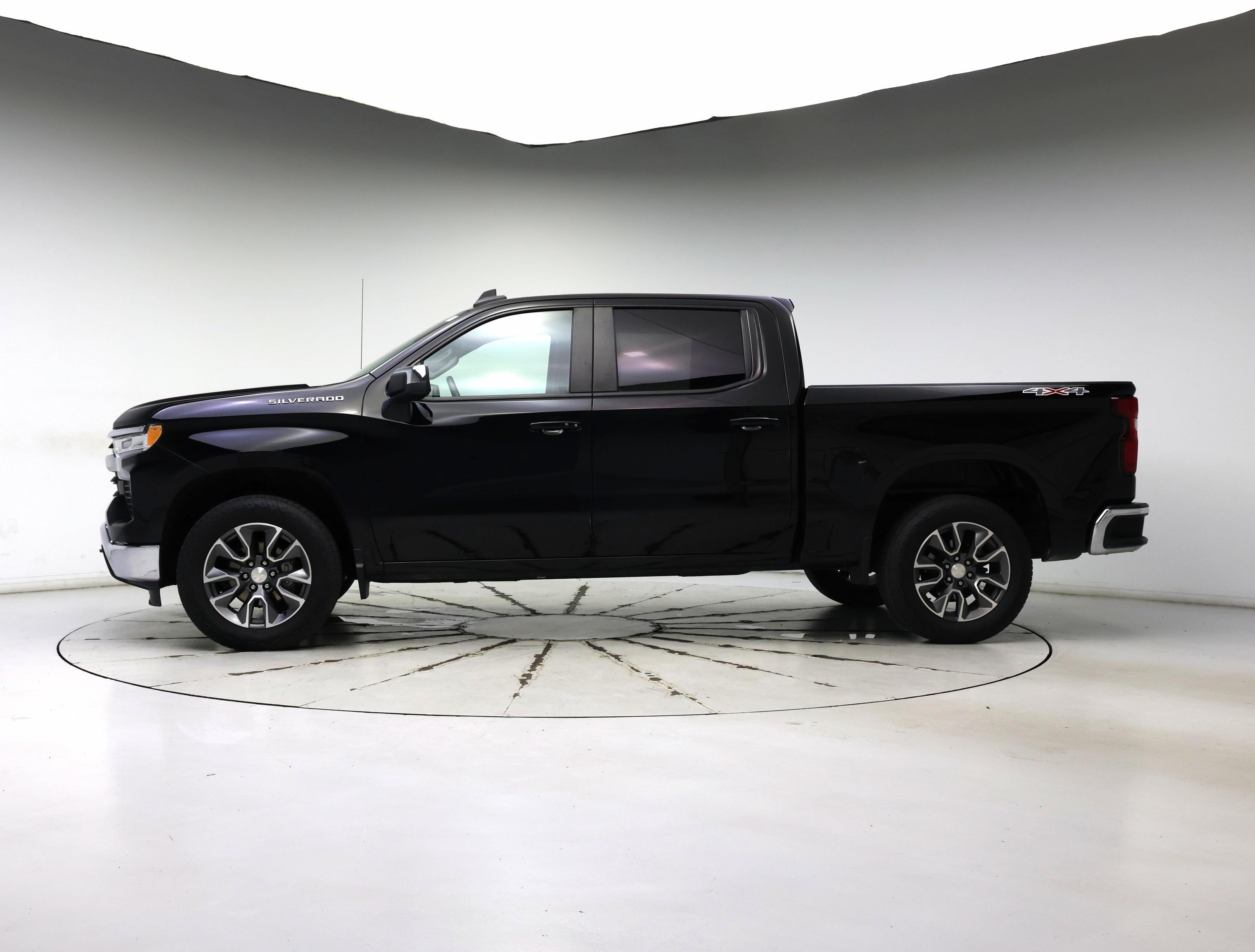 Thumbnail: 2022 Chevrolet Silverado 1500 - 3