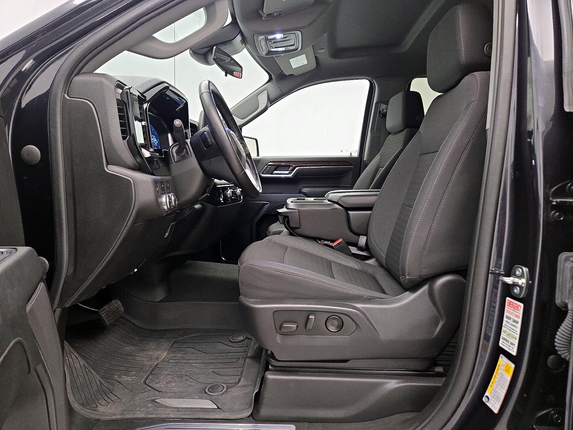 Thumbnail: 2023 GMC Sierra 1500 - 11