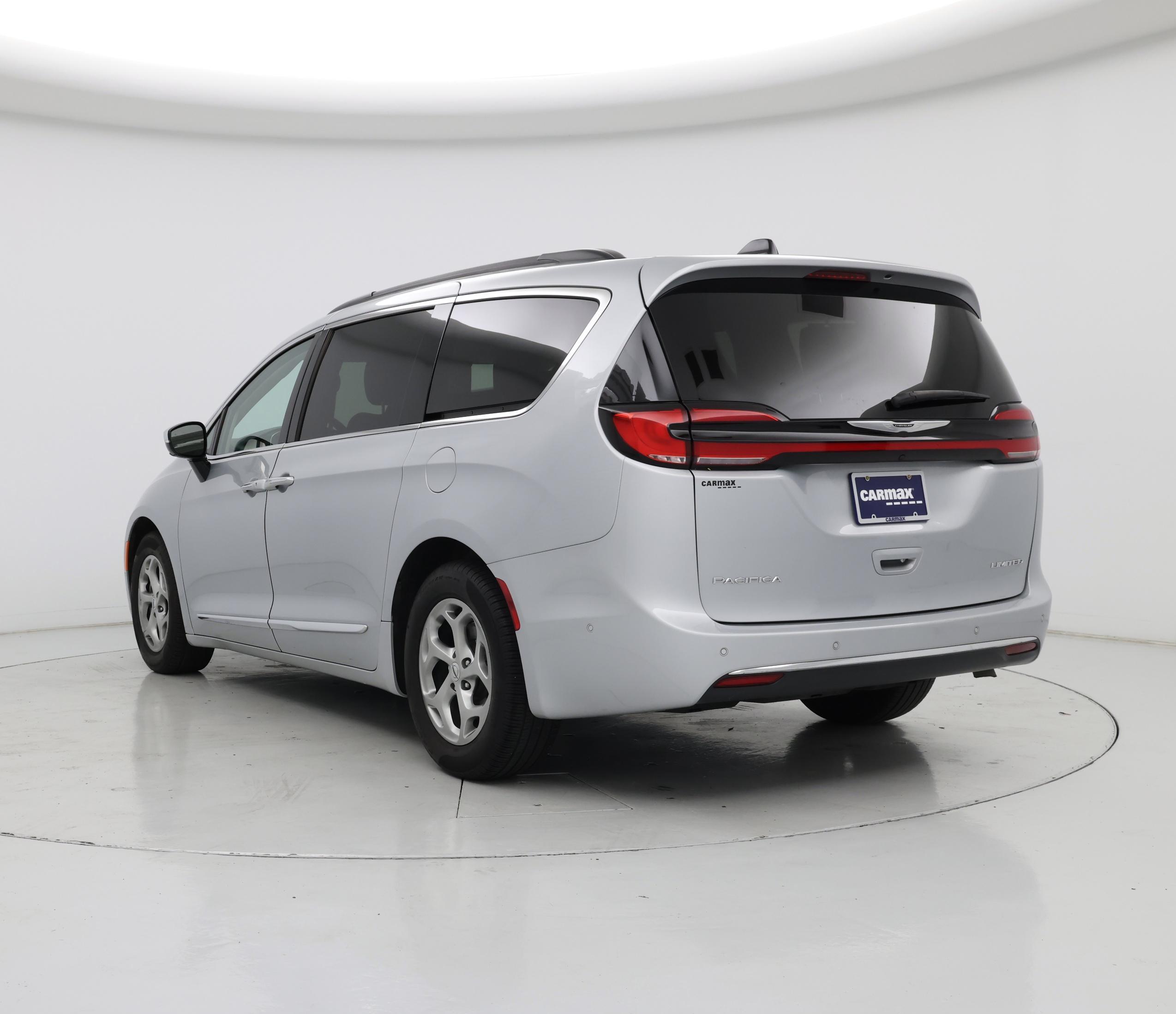 Thumbnail: 2023 Chrysler Pacifica - 2