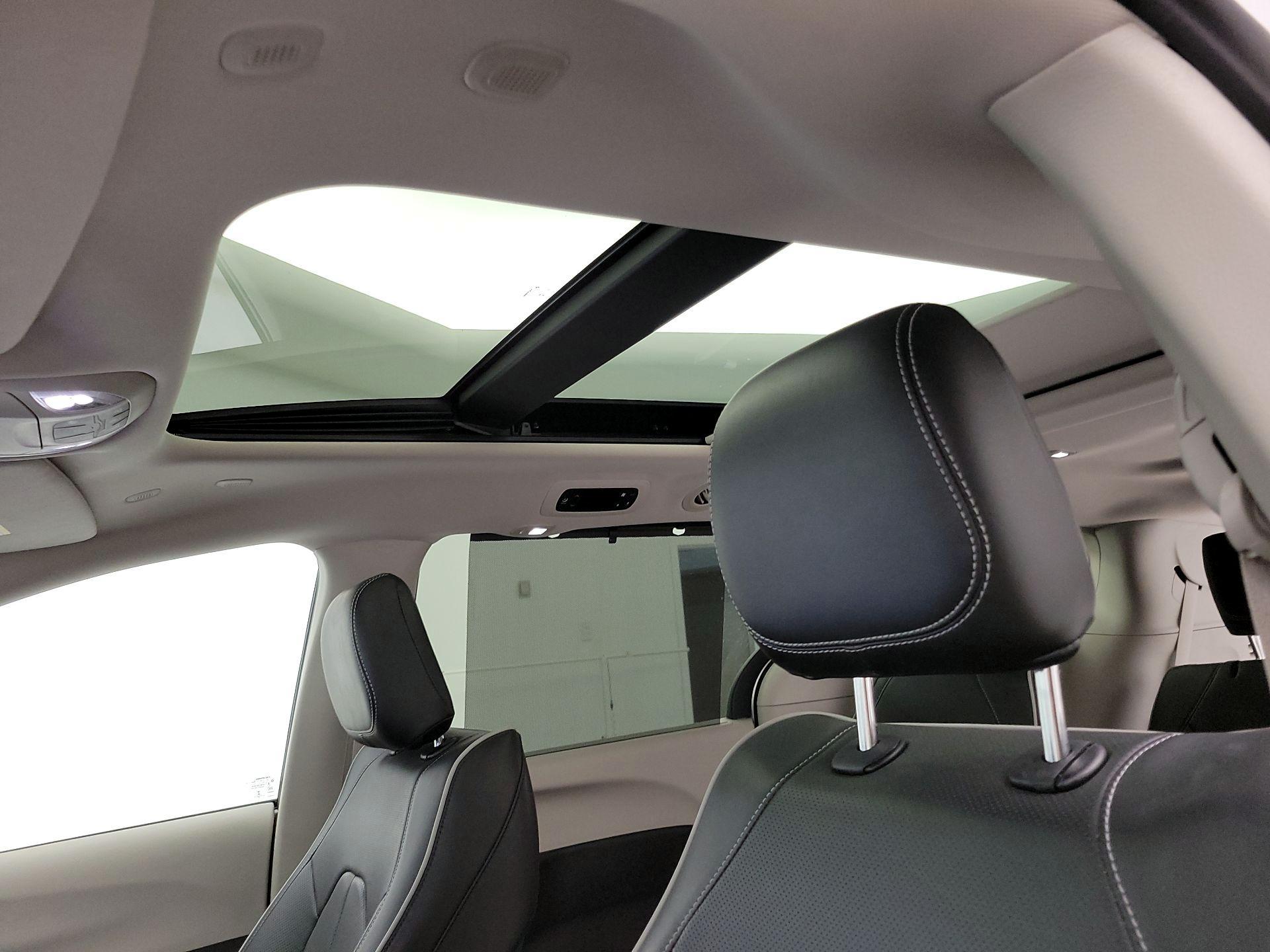 Thumbnail: 2023 Chrysler Pacifica - 20