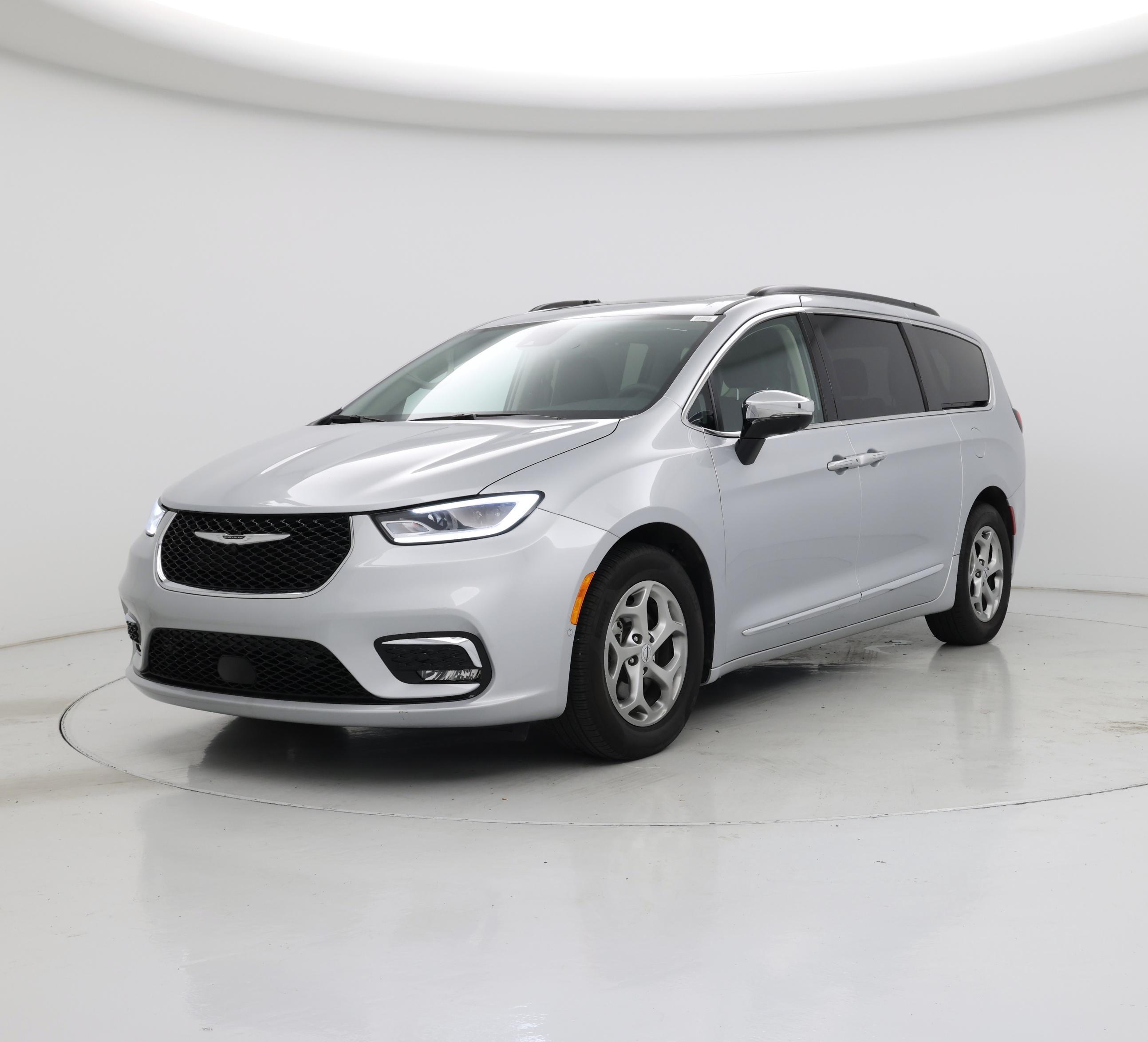 Thumbnail: 2023 Chrysler Pacifica - 4