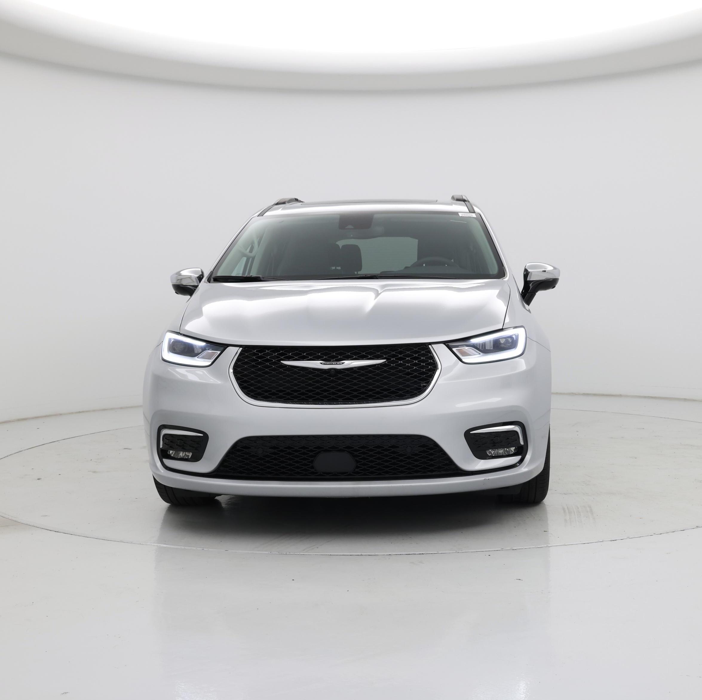 Thumbnail: 2023 Chrysler Pacifica - 5