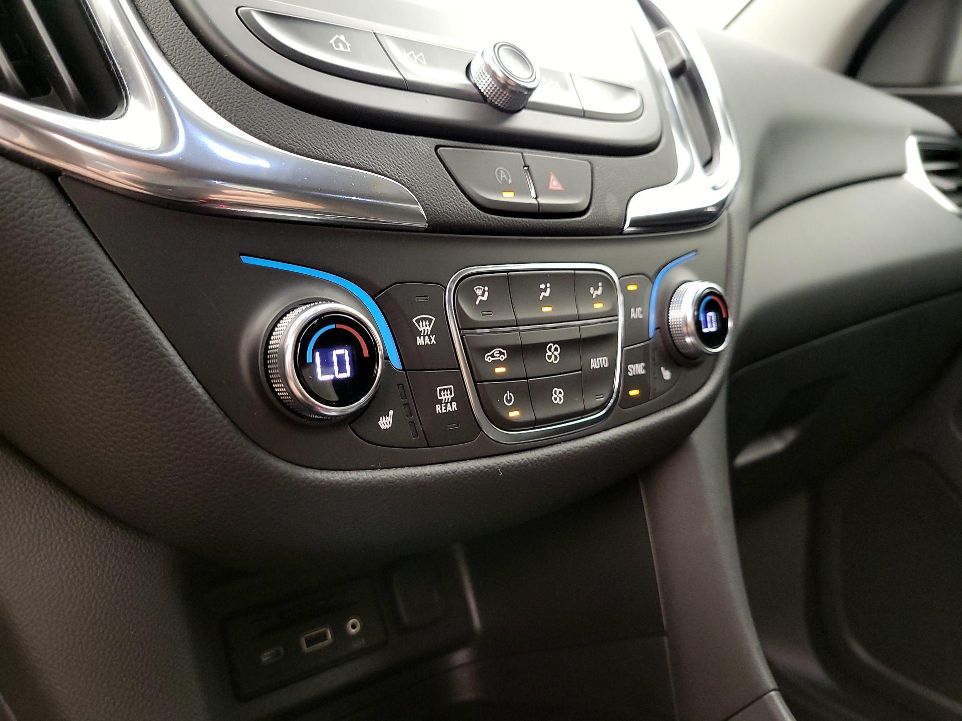Thumbnail: 2022 Chevrolet Equinox - 17
