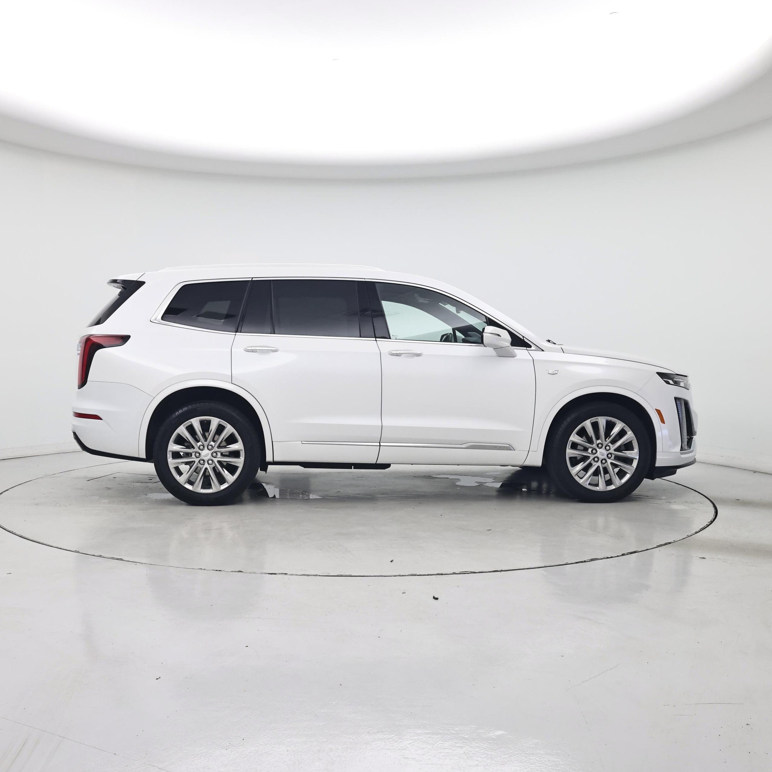 Thumbnail: 2023 Cadillac XT6 - 7