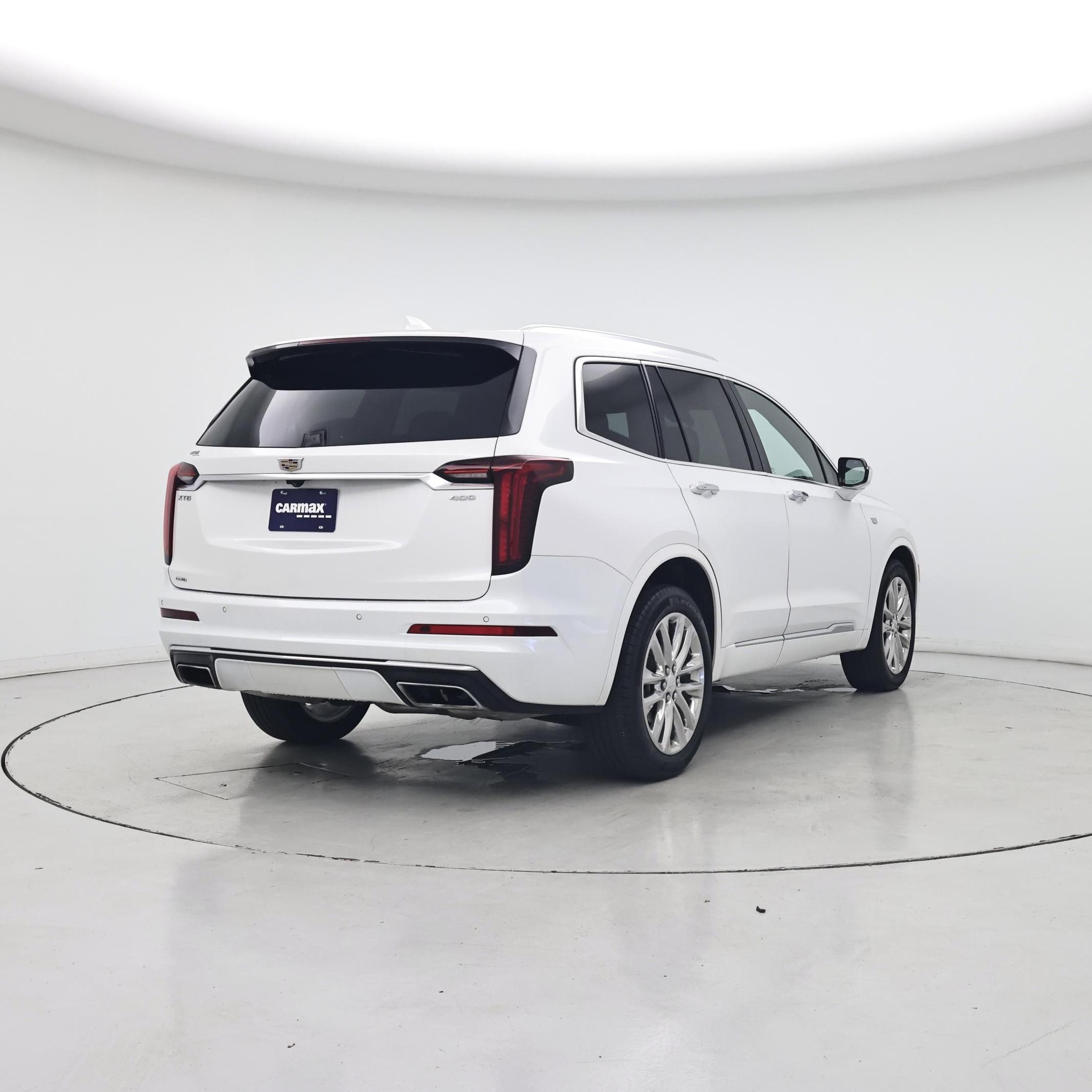 Thumbnail: 2023 Cadillac XT6 - 8