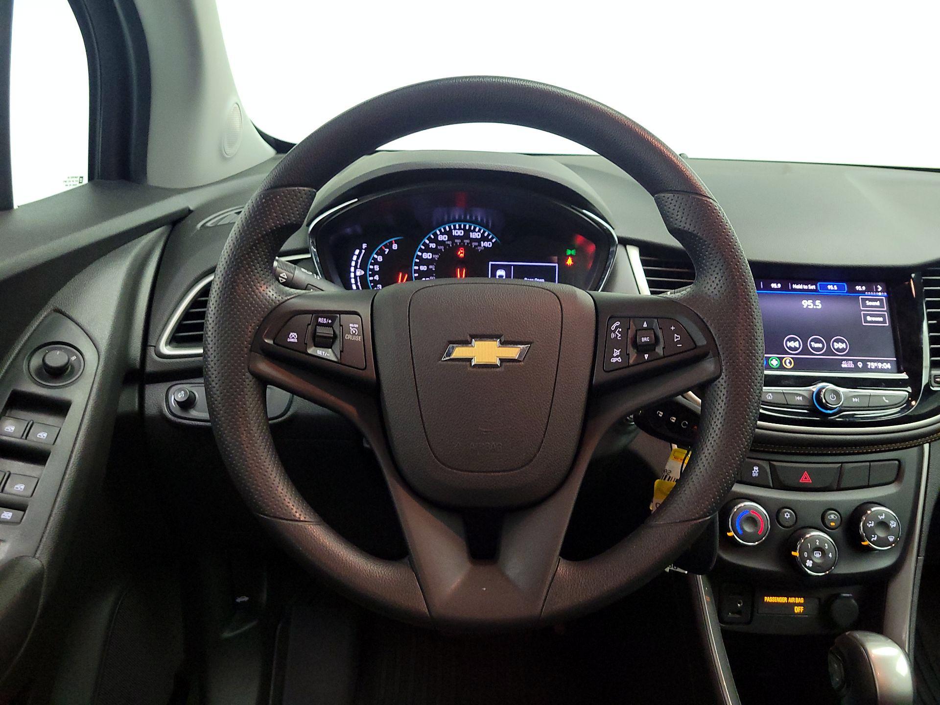 Thumbnail: 2020 Chevrolet Trax - 10