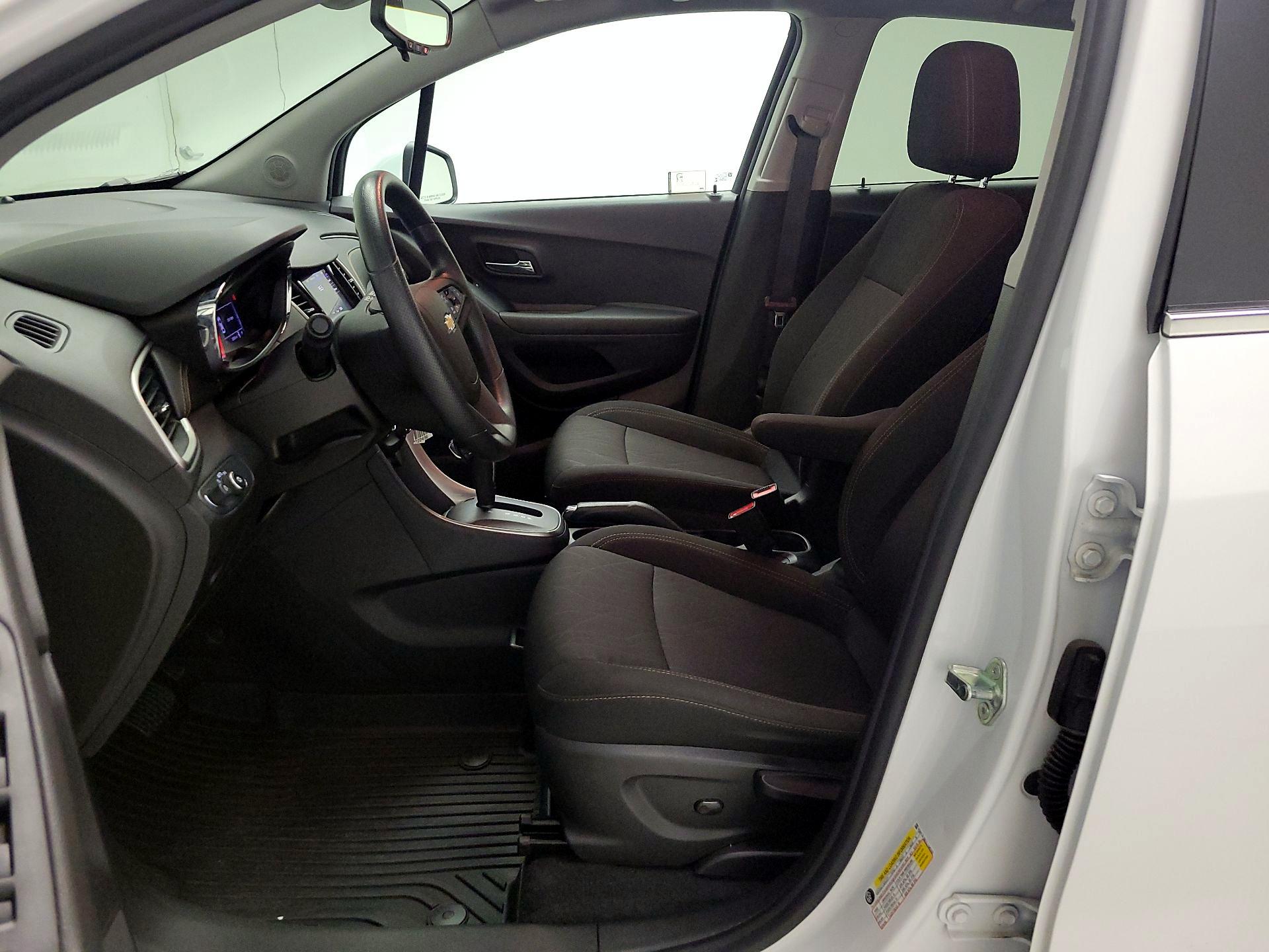 Thumbnail: 2020 Chevrolet Trax - 11