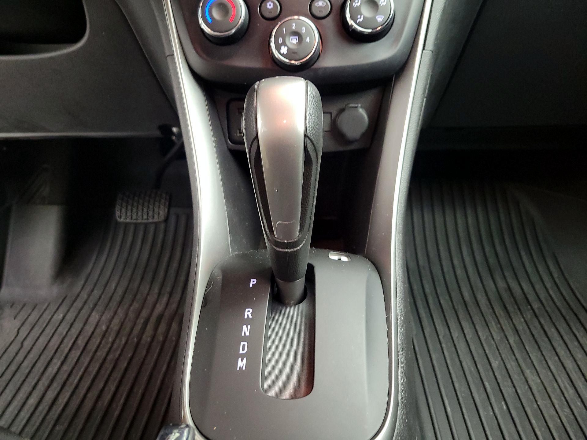 Thumbnail: 2020 Chevrolet Trax - 17