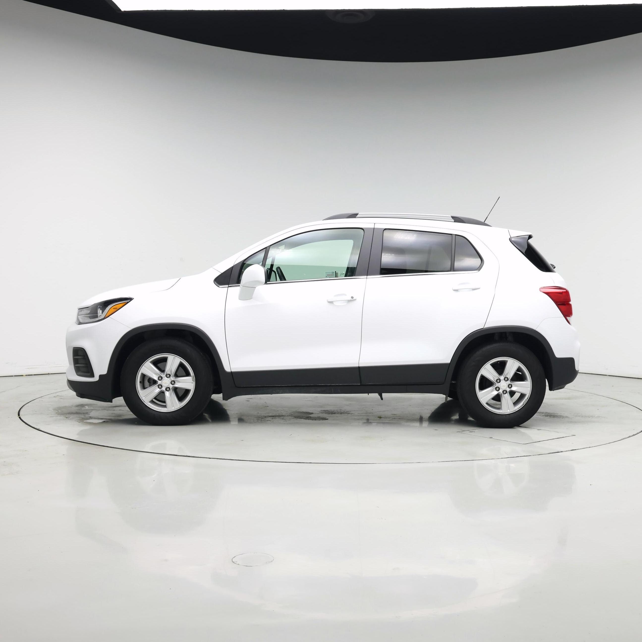 Thumbnail: 2020 Chevrolet Trax - 3