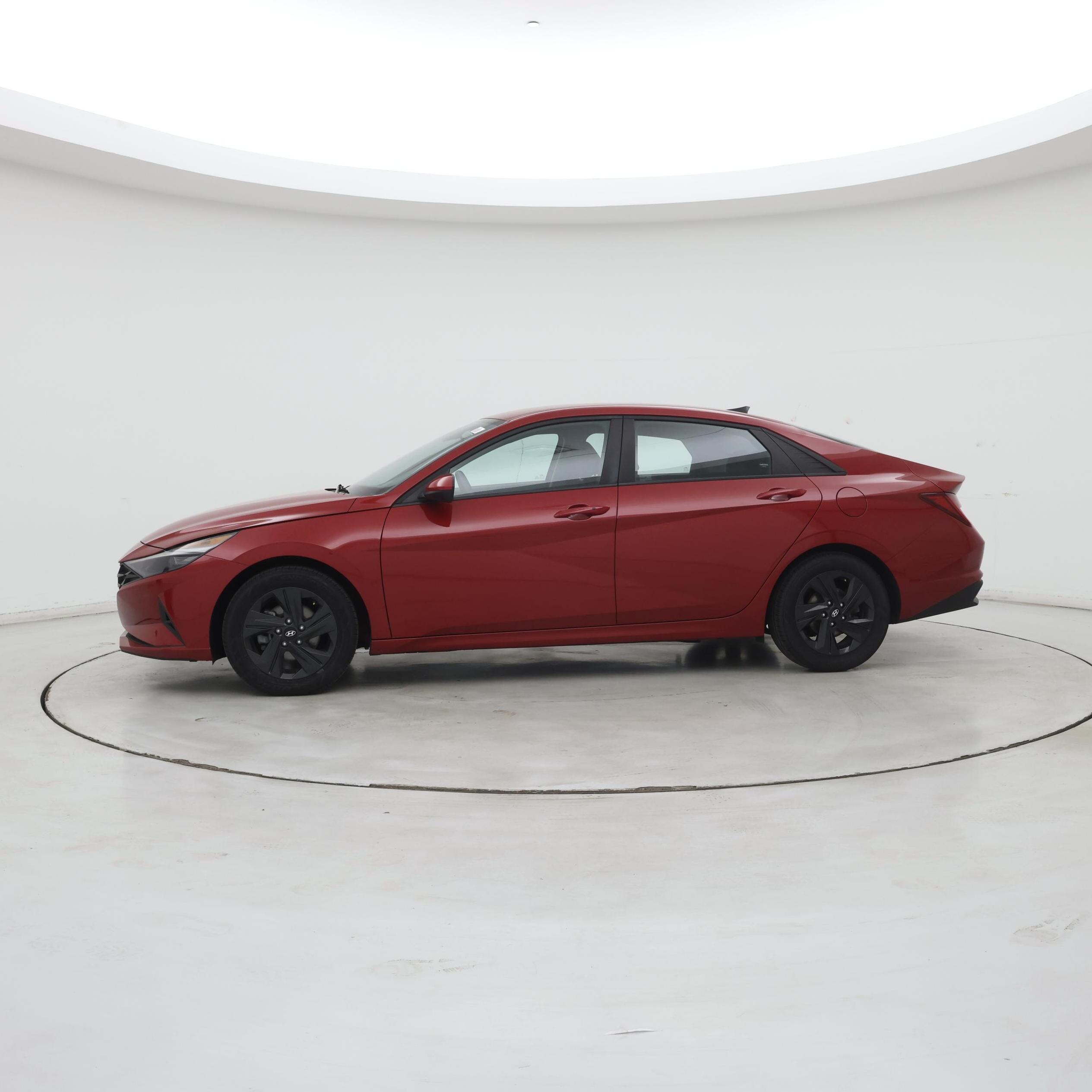 Thumbnail: 2023 Hyundai Elantra - 3